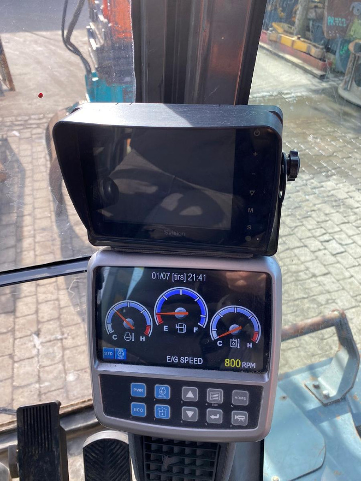 Pyöräalustainen kaivinkone Doosan DX 170 W: kuva Pyöräalustainen kaivinkone Doosan DX 170 W