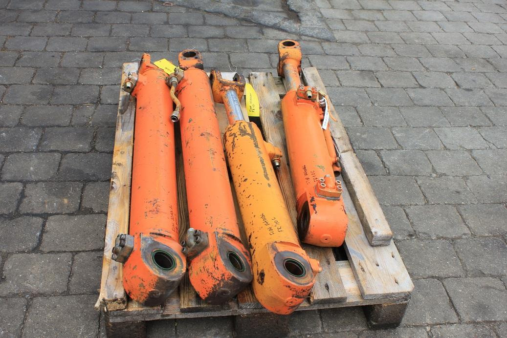 Fiat-Allis FR 10 - Hydraulisylinteri - Rakennuskoneet: kuva Fiat-Allis FR 10 - Hydraulisylinteri - Rakennuskoneet Fiat-Allis FR 10 - Hydraulisylinteri - Rakennuskoneet: kuva Fiat-Allis FR 10 - Hydraulisylinteri - Rakennuskoneet