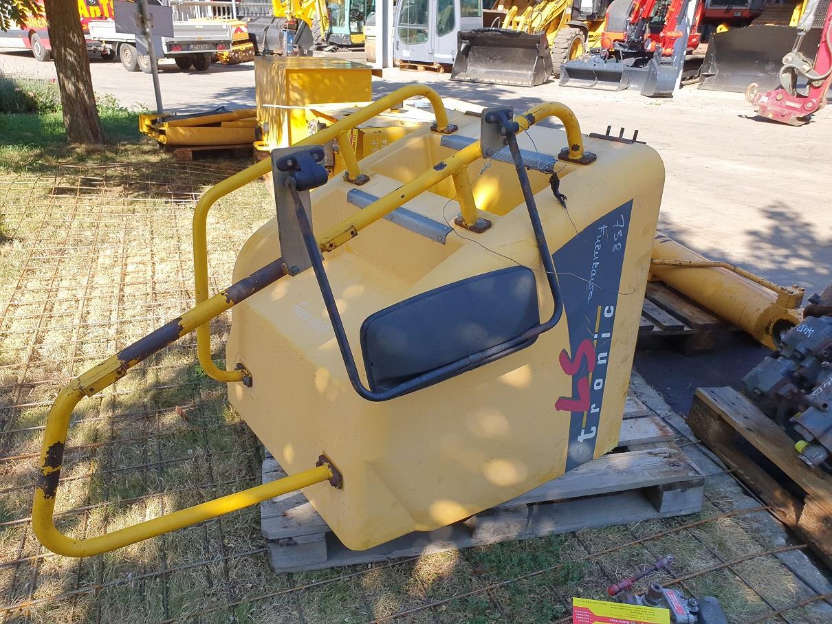 Furukawa 738 LS - Päällirakenne ja ulkopinta - Telakaivukone: kuva Furukawa 738 LS - Päällirakenne ja ulkopinta - Telakaivukone Furukawa 738 LS - Päällirakenne ja ulkopinta - Telakaivukone: kuva Furukawa 738 LS - Päällirakenne ja ulkopinta - Telakaivukone