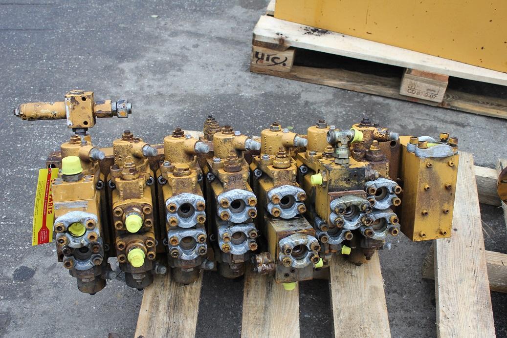 Furukawa W 625 - Hydrauliventtiili - Rakennuskoneet: kuva Furukawa W 625 - Hydrauliventtiili - Rakennuskoneet Furukawa W 625 - Hydrauliventtiili - Rakennuskoneet: kuva Furukawa W 625 - Hydrauliventtiili - Rakennuskoneet