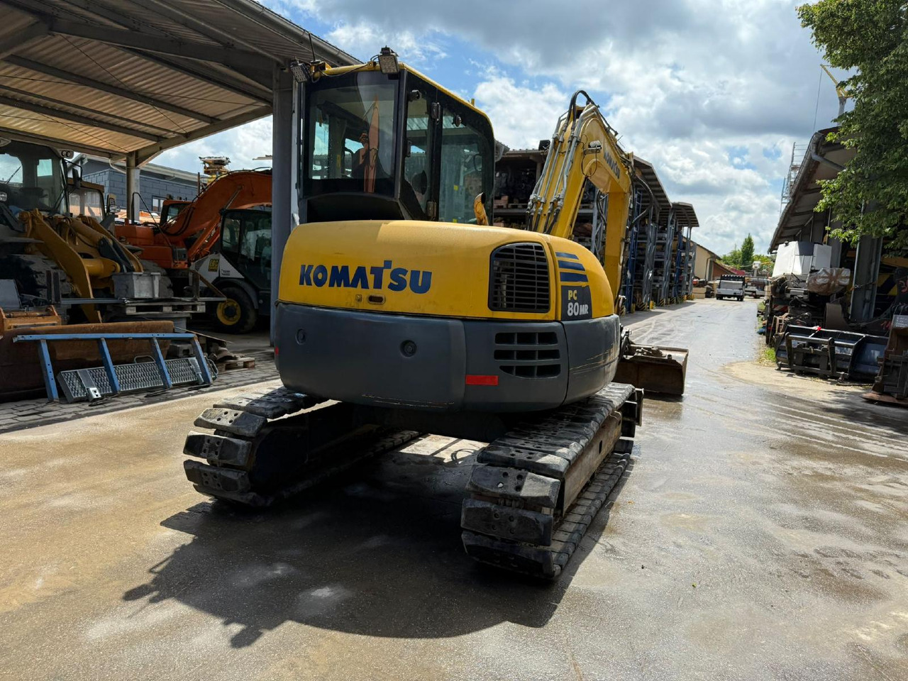 Komatsu PC 80 MR -3 - Telakaivukone: kuva Komatsu PC 80 MR -3 - Telakaivukone Komatsu PC 80 MR -3 - Telakaivukone: kuva Komatsu PC 80 MR -3 - Telakaivukone