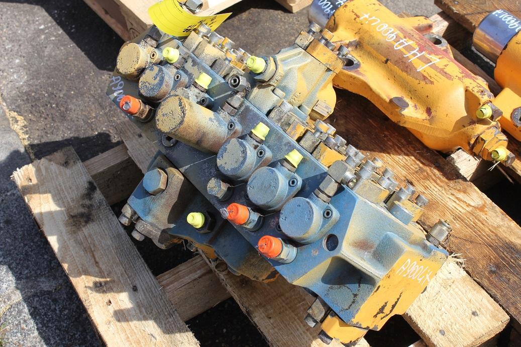 Liebherr A 900 LIT - Hydrauliventtiili - Rakennuskoneet: kuva Liebherr A 900 LIT - Hydrauliventtiili - Rakennuskoneet Liebherr A 900 LIT - Hydrauliventtiili - Rakennuskoneet: kuva Liebherr A 900 LIT - Hydrauliventtiili - Rakennuskoneet