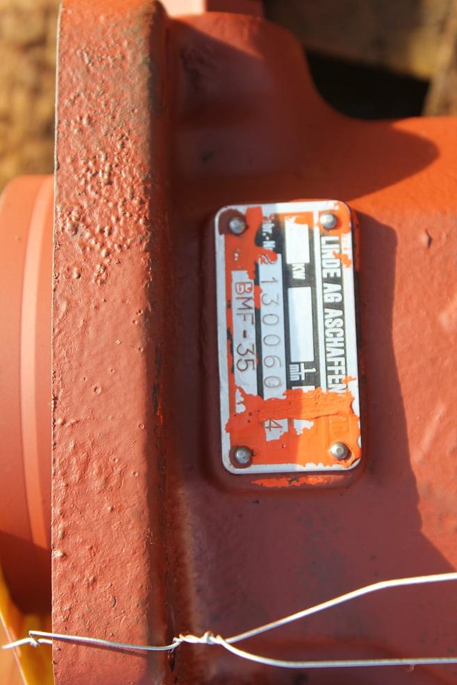 Linde BMF 35 - Hydraulimoottori - Rakennuskoneet: kuva Linde BMF 35 - Hydraulimoottori - Rakennuskoneet Linde BMF 35 - Hydraulimoottori - Rakennuskoneet: kuva Linde BMF 35 - Hydraulimoottori - Rakennuskoneet