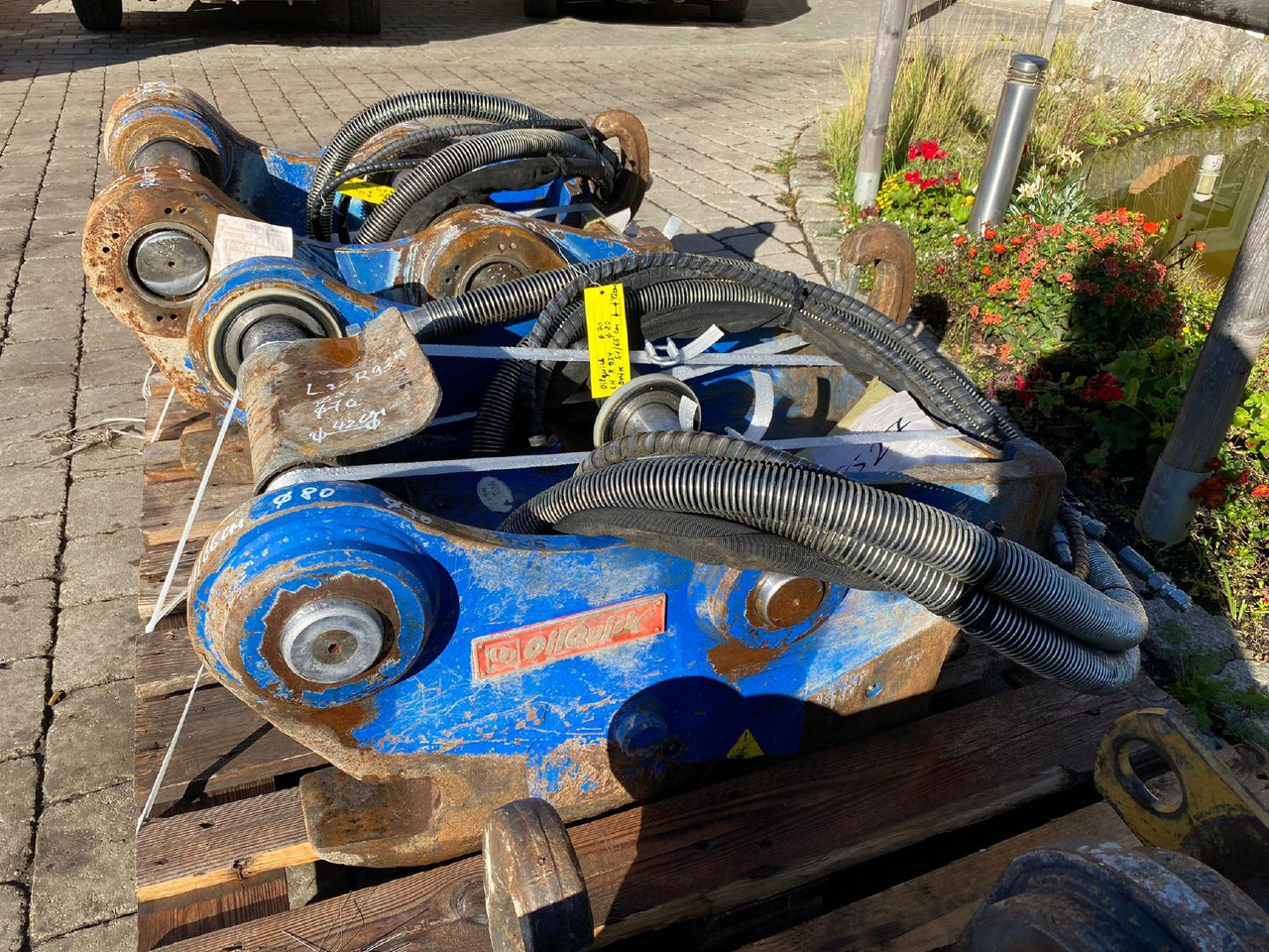 Oilquick Liebherr R 924 - Pikaliitin - Rakennuskoneet: kuva Oilquick Liebherr R 924 - Pikaliitin - Rakennuskoneet Oilquick Liebherr R 924 - Pikaliitin - Rakennuskoneet: kuva Oilquick Liebherr R 924 - Pikaliitin - Rakennuskoneet