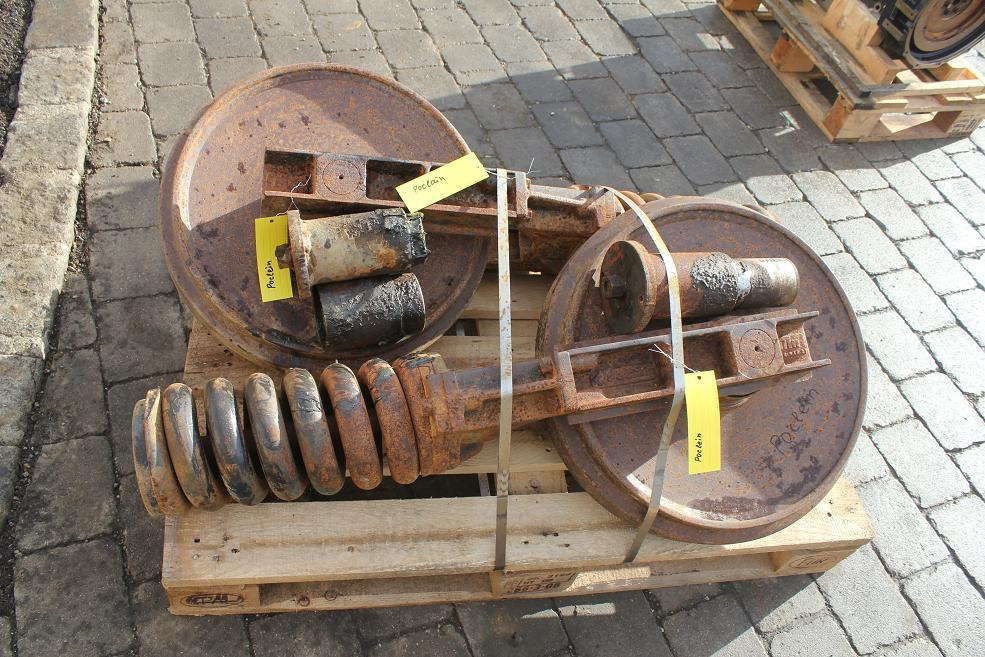 Poclain 90 - Telaston osat - Rakennuskoneet: kuva Poclain 90 - Telaston osat - Rakennuskoneet Poclain 90 - Telaston osat - Rakennuskoneet: kuva Poclain 90 - Telaston osat - Rakennuskoneet