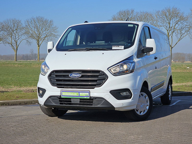 Ford Transit Custom 2.0 L2H1 Navi 130Pk Eur6 - Pieni pakettiauto: kuva Ford Transit Custom 2.0 L2H1 Navi 130Pk Eur6 - Pieni pakettiauto Ford Transit Custom 2.0 L2H1 Navi 130Pk Eur6 - Pieni pakettiauto: kuva Ford Transit Custom 2.0 L2H1 Navi 130Pk Eur6 - Pieni pakettiauto