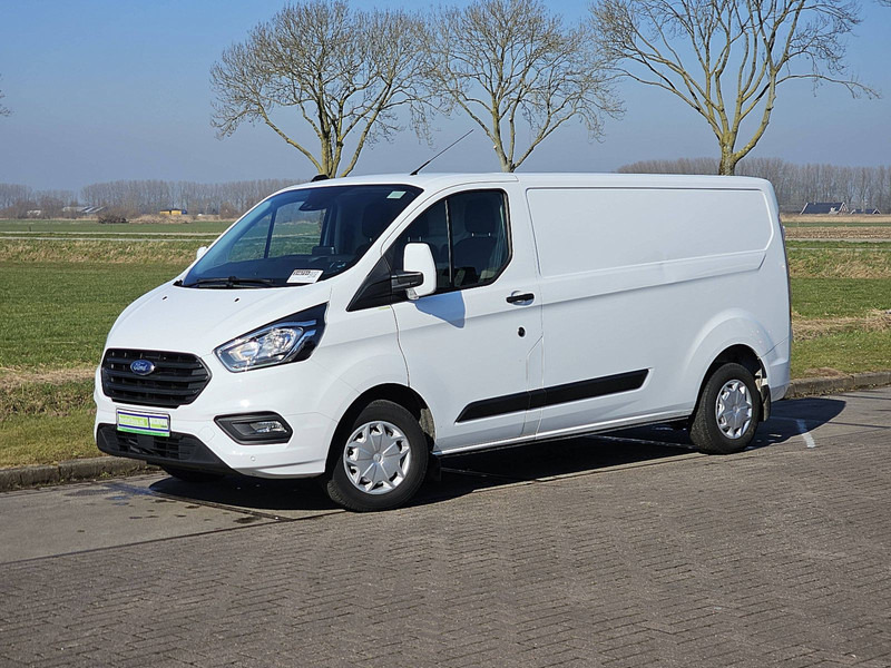 Ford Transit Custom 2.0 L2H1 Navi 130Pk Eur6 - Pieni pakettiauto: kuva Ford Transit Custom 2.0 L2H1 Navi 130Pk Eur6 - Pieni pakettiauto Ford Transit Custom 2.0 L2H1 Navi 130Pk Eur6 - Pieni pakettiauto: kuva Ford Transit Custom 2.0 L2H1 Navi 130Pk Eur6 - Pieni pakettiauto