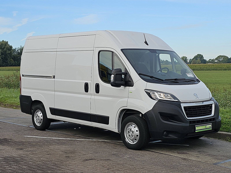 Peugeot Boxer 2.2 L2H2 Airco Euro6! - Pakettiauto: kuva Peugeot Boxer 2.2 L2H2 Airco Euro6! - Pakettiauto Peugeot Boxer 2.2 L2H2 Airco Euro6! - Pakettiauto: kuva Peugeot Boxer 2.2 L2H2 Airco Euro6! - Pakettiauto