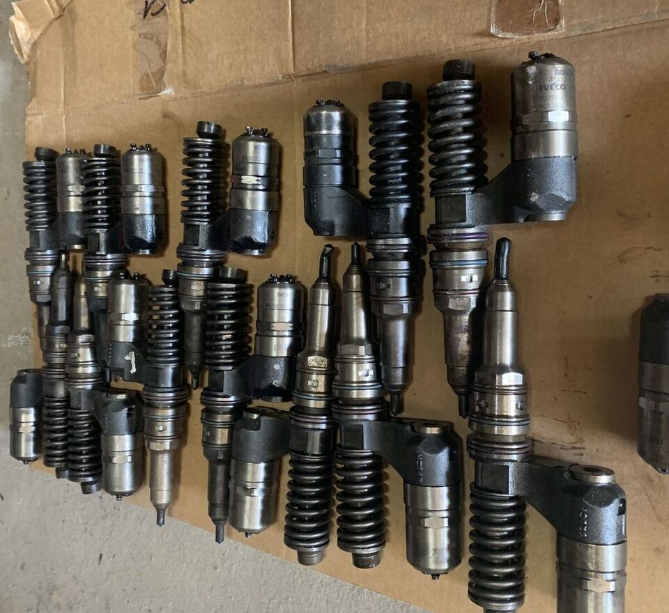 Bosch 0414701006 IVECO Stralis truck - Injektori - Kuorma-auto: kuva Bosch 0414701006 IVECO Stralis truck - Injektori - Kuorma-auto Bosch 0414701006 IVECO Stralis truck - Injektori - Kuorma-auto: kuva Bosch 0414701006 IVECO Stralis truck - Injektori - Kuorma-auto