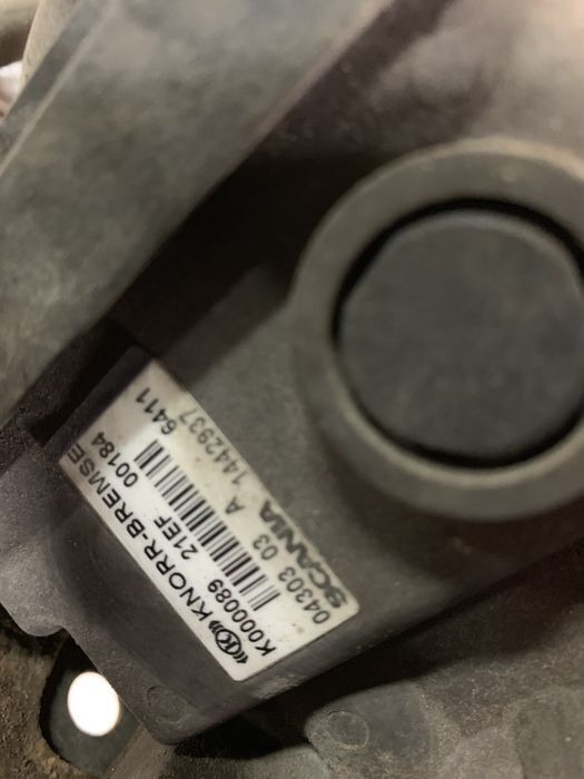 K000089 Scania R - Jarruventtiili - Kuorma-auto: kuva K000089 Scania R - Jarruventtiili - Kuorma-auto K000089 Scania R - Jarruventtiili - Kuorma-auto: kuva K000089 Scania R - Jarruventtiili - Kuorma-auto