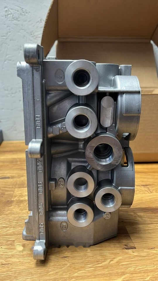 Korpus zaworu Tebs E Premium / standard 4801020330 / 4801020600 Schmitz Cargobull - Jarruventtiili - Perävaunu: kuva Korpus zaworu Tebs E Premium / standard 4801020330 / 4801020600 Schmitz Cargobull - Jarruventtiili - Perävaunu Korpus zaworu Tebs E Premium / standard 4801020330 / 4801020600 Schmitz Cargobull - Jarruventtiili - Perävaunu: kuva Korpus zaworu Tebs E Premium / standard 4801020330 / 4801020600 Schmitz Cargobull - Jarruventtiili - Perävaunu