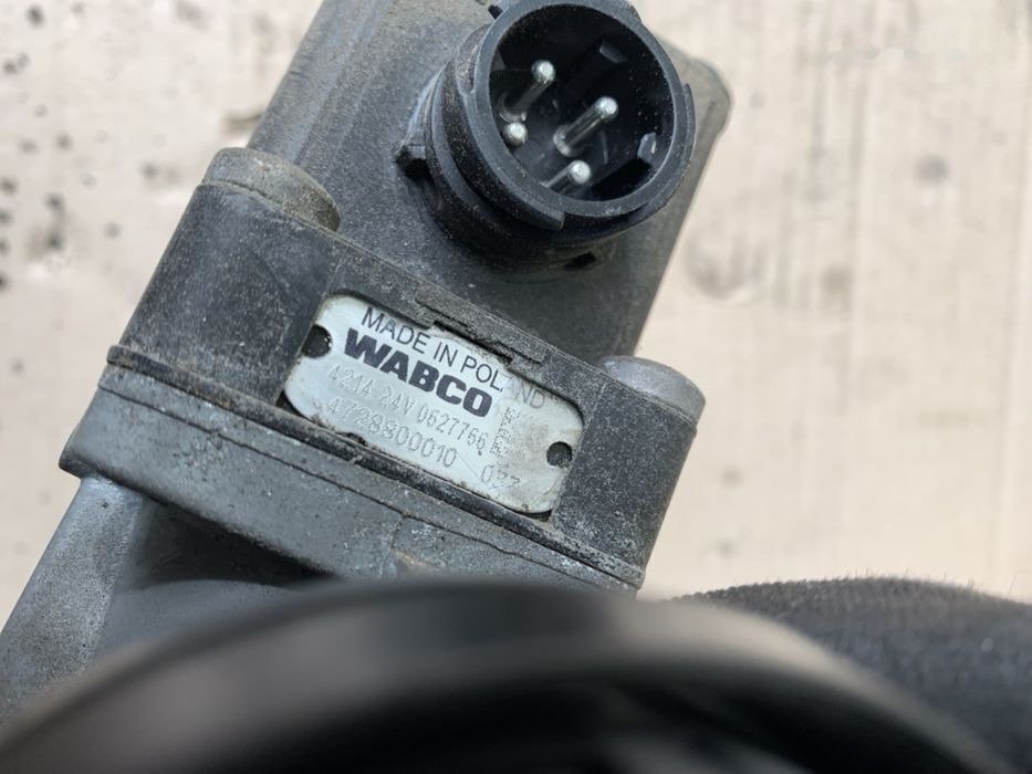 WABCO Zawór ECAS oryginał 4728800010 DAF MAN, Renault, Iveco - Jarruventtiili - Kuorma-auto: kuva WABCO Zawór ECAS oryginał 4728800010 DAF MAN, Renault, Iveco - Jarruventtiili - Kuorma-auto WABCO Zawór ECAS oryginał 4728800010 DAF MAN, Renault, Iveco - Jarruventtiili - Kuorma-auto: kuva WABCO Zawór ECAS oryginał 4728800010 DAF MAN, Renault, Iveco - Jarruventtiili - Kuorma-auto
