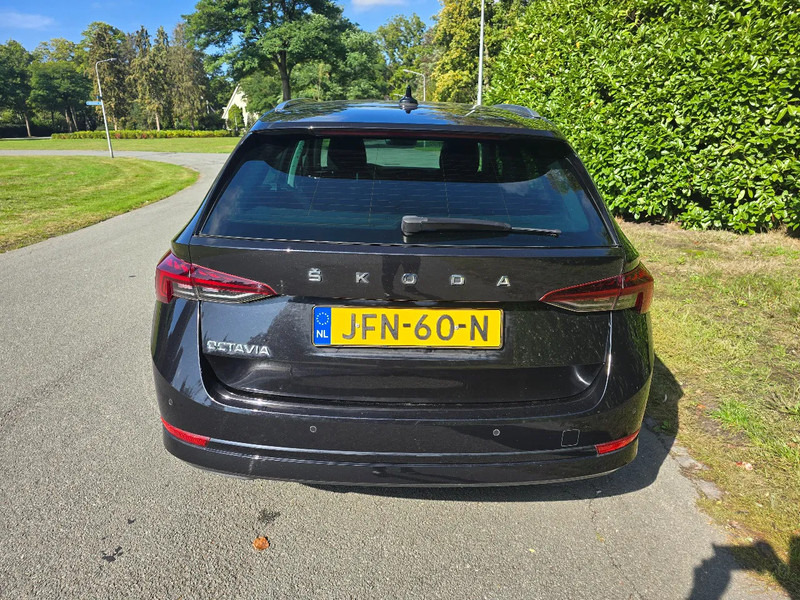 Škoda Octavia Combi 1.0 Benzine - Henkilöauto: kuva Škoda Octavia Combi 1.0 Benzine - Henkilöauto Škoda Octavia Combi 1.0 Benzine - Henkilöauto: kuva Škoda Octavia Combi 1.0 Benzine - Henkilöauto