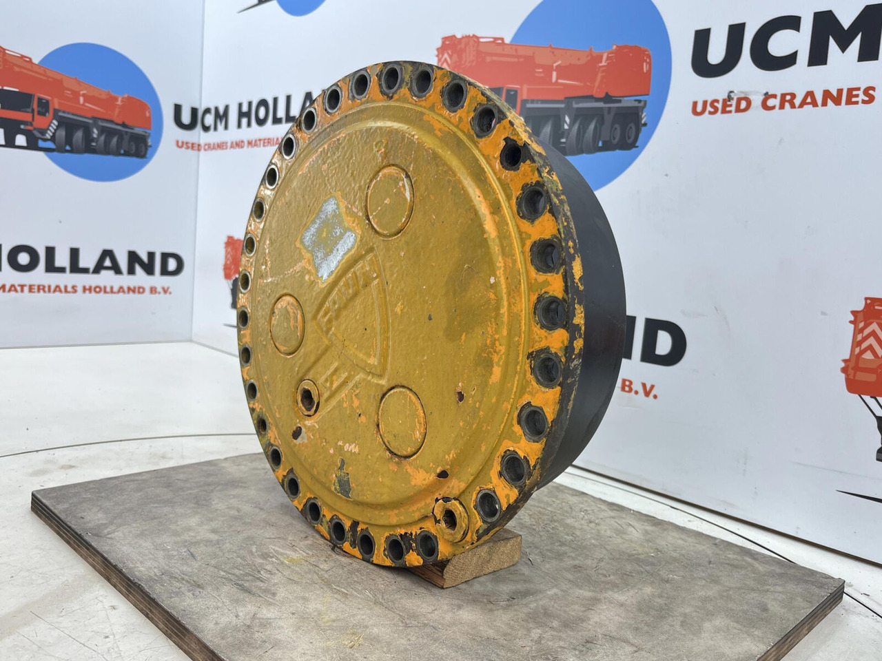 FAUN RTF 30 Planetary gear 15-23-63-36-3pl-H25-24 - Ajomoottori - Ajoneuvonosturi: kuva FAUN RTF 30 Planetary gear 15-23-63-36-3pl-H25-24 - Ajomoottori - Ajoneuvonosturi FAUN RTF 30 Planetary gear 15-23-63-36-3pl-H25-24 - Ajomoottori - Ajoneuvonosturi: kuva FAUN RTF 30 Planetary gear 15-23-63-36-3pl-H25-24 - Ajomoottori - Ajoneuvonosturi