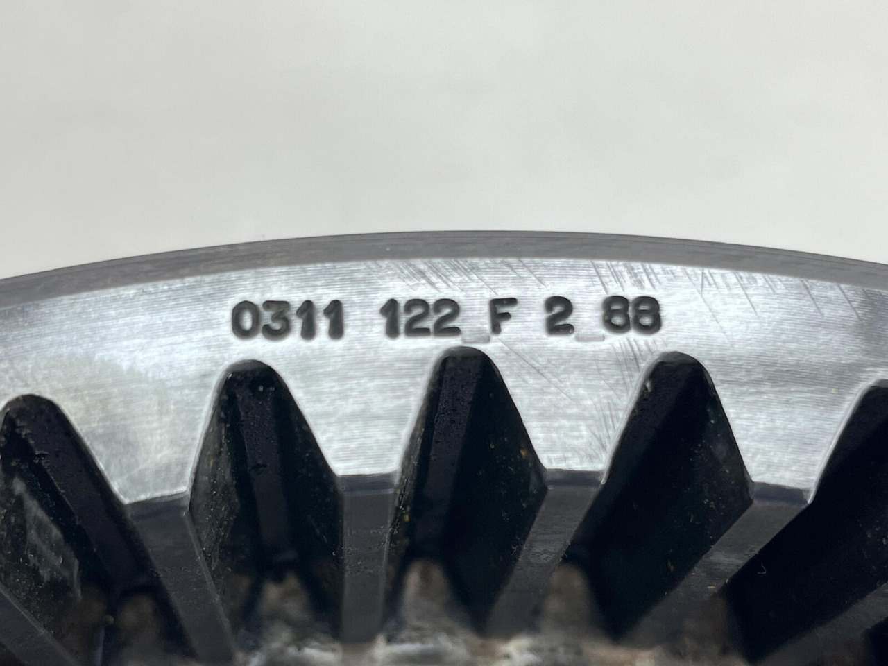 Ajomoottori - Ajoneuvonosturi FAUN RTF 30 Planetary gear 15-23-63-36-3pl-H25-24: kuva Ajomoottori - Ajoneuvonosturi FAUN RTF 30 Planetary gear 15-23-63-36-3pl-H25-24