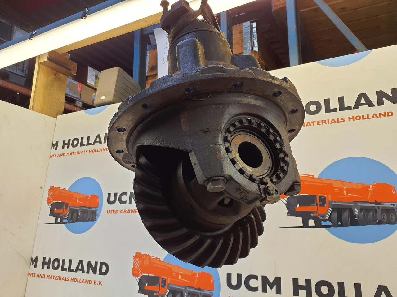 Grove AT 750 BE Differential 12x27 axle 3 - Differentiaali - Nosturi: kuva Grove AT 750 BE Differential 12x27 axle 3 - Differentiaali - Nosturi Grove AT 750 BE Differential 12x27 axle 3 - Differentiaali - Nosturi: kuva Grove AT 750 BE Differential 12x27 axle 3 - Differentiaali - Nosturi