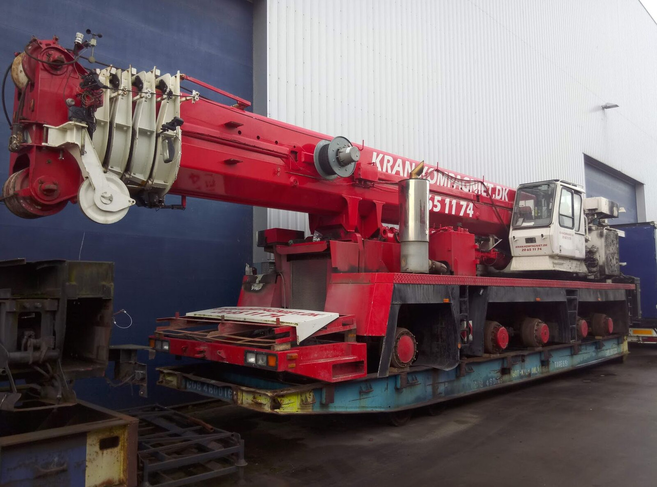 Grove GMK 5100 for parts - Ajoneuvonosturi: kuva Grove GMK 5100 for parts - Ajoneuvonosturi Grove GMK 5100 for parts - Ajoneuvonosturi: kuva Grove GMK 5100 for parts - Ajoneuvonosturi