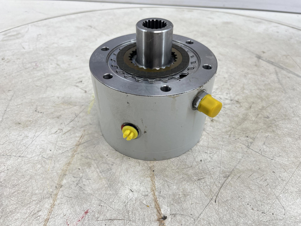 Grove GMK 5150 multiple-disk brake slewing gear - Kääntömoottori - Nosturi: kuva Grove GMK 5150 multiple-disk brake slewing gear - Kääntömoottori - Nosturi Grove GMK 5150 multiple-disk brake slewing gear - Kääntömoottori - Nosturi: kuva Grove GMK 5150 multiple-disk brake slewing gear - Kääntömoottori - Nosturi