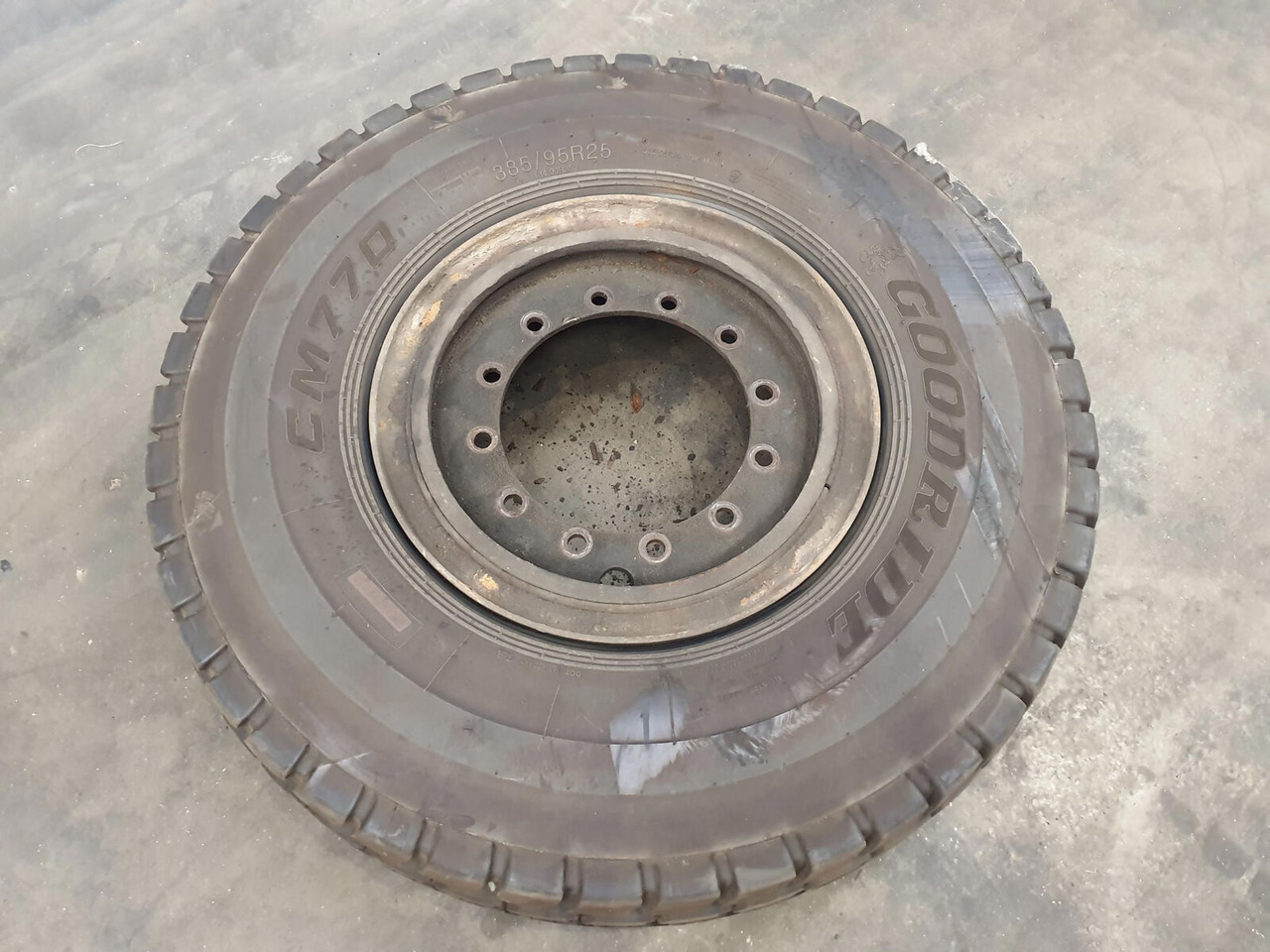 Grove Wheel 385/95R25 12 5.4 3p - Täydellinen pyörä - Nosturi: kuva Grove Wheel 385/95R25 12 5.4 3p - Täydellinen pyörä - Nosturi Grove Wheel 385/95R25 12 5.4 3p - Täydellinen pyörä - Nosturi: kuva Grove Wheel 385/95R25 12 5.4 3p - Täydellinen pyörä - Nosturi