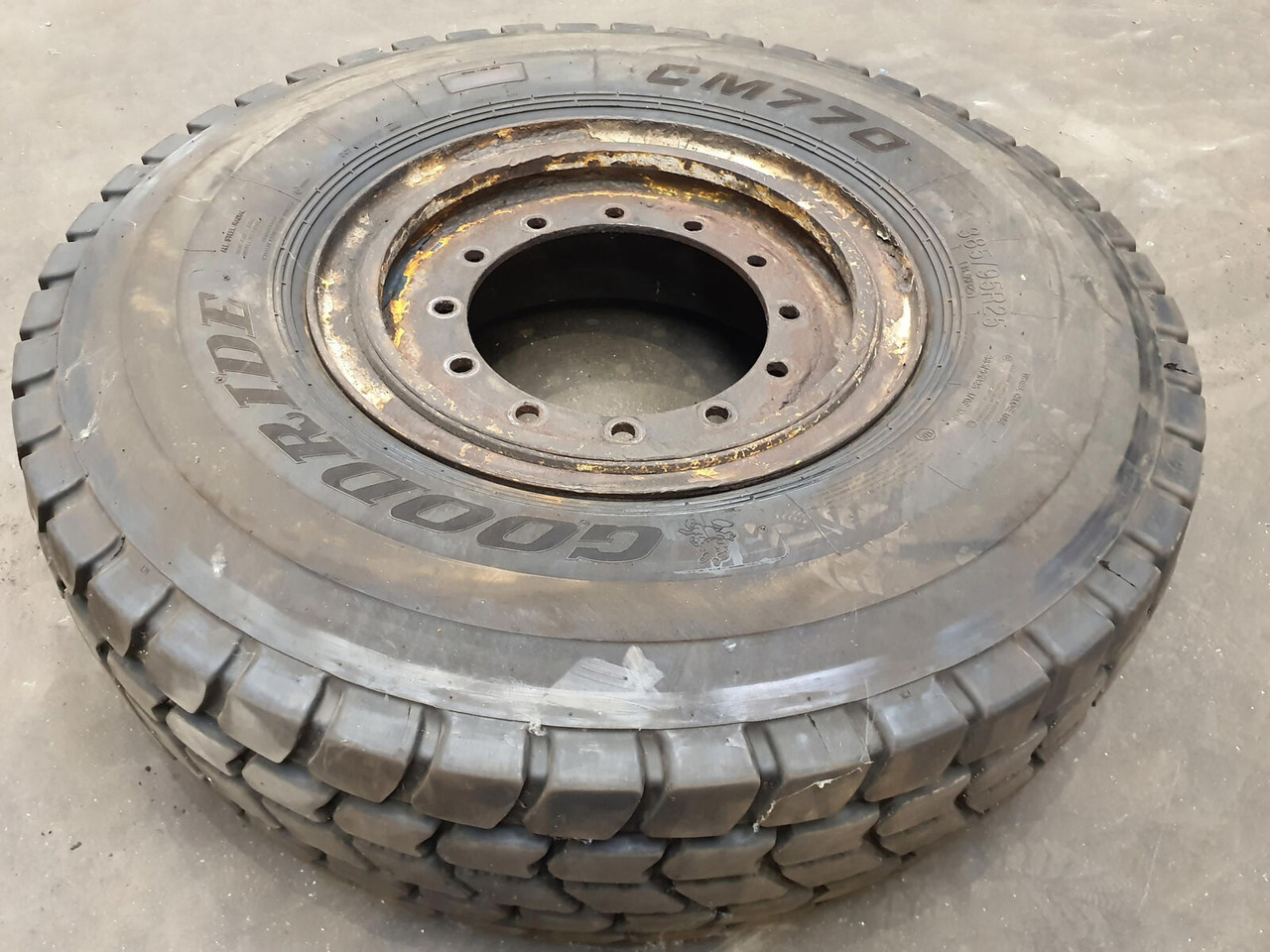 Grove Wheel 385/95R25 12 5.4 3p - Täydellinen pyörä - Nosturi: kuva Grove Wheel 385/95R25 12 5.4 3p - Täydellinen pyörä - Nosturi Grove Wheel 385/95R25 12 5.4 3p - Täydellinen pyörä - Nosturi: kuva Grove Wheel 385/95R25 12 5.4 3p - Täydellinen pyörä - Nosturi