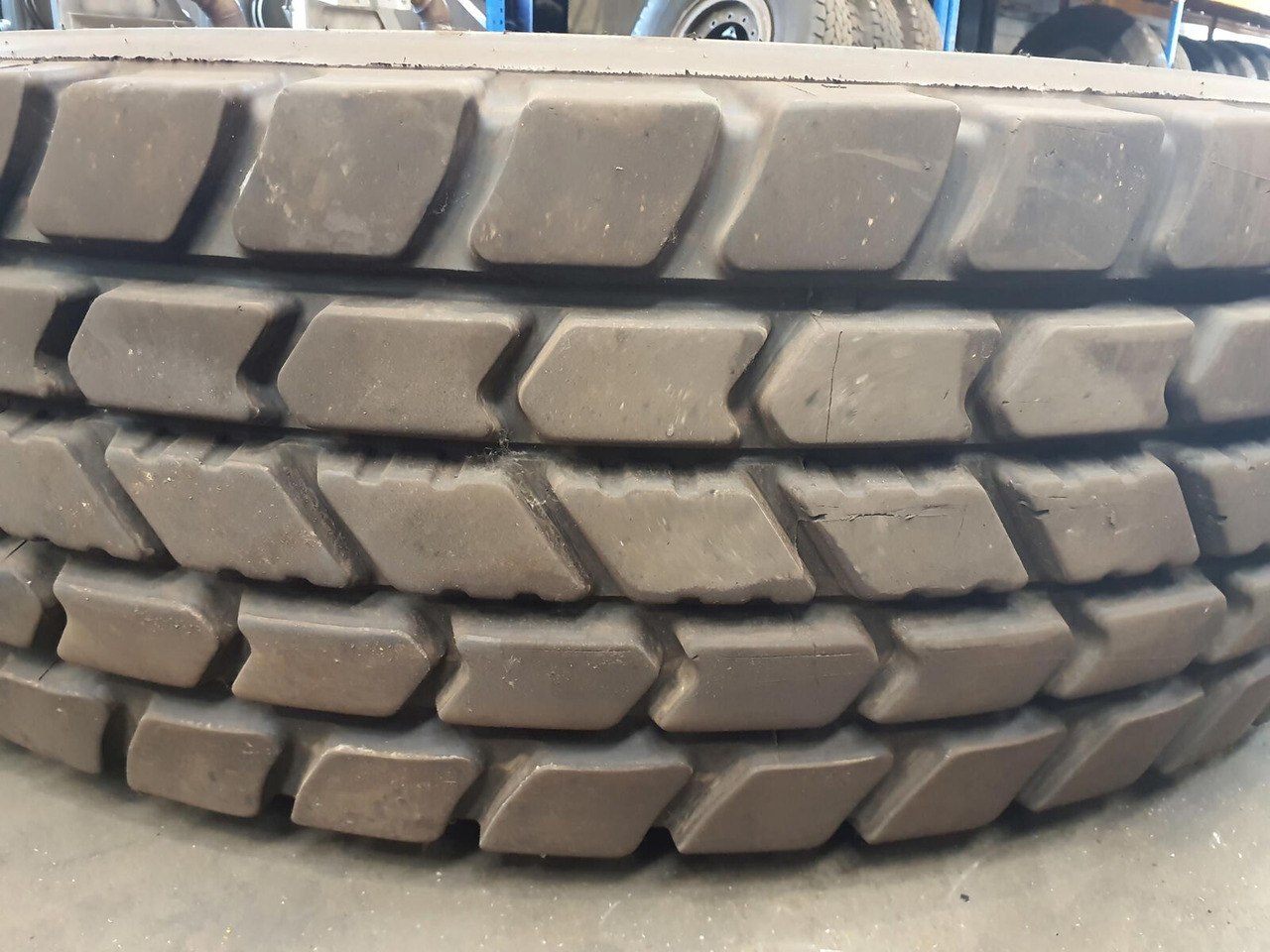 Grove Wheel 385/95R25 12 5.4 3p - Täydellinen pyörä - Nosturi: kuva Grove Wheel 385/95R25 12 5.4 3p - Täydellinen pyörä - Nosturi Grove Wheel 385/95R25 12 5.4 3p - Täydellinen pyörä - Nosturi: kuva Grove Wheel 385/95R25 12 5.4 3p - Täydellinen pyörä - Nosturi