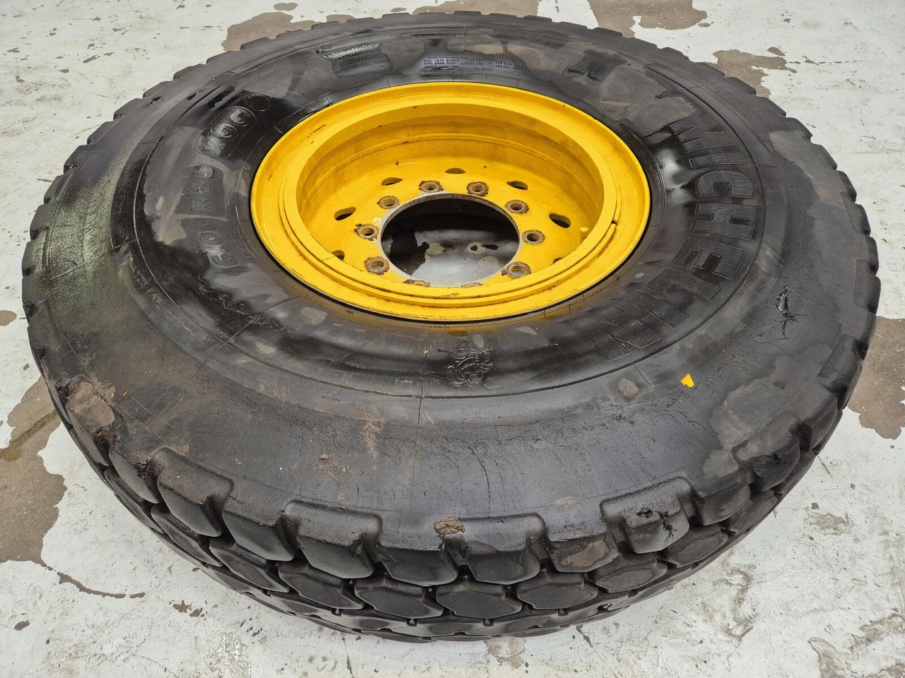 Grove Wheel 445/95R25 10 13 3p - Täydellinen pyörä - Nosturi: kuva Grove Wheel 445/95R25 10 13 3p - Täydellinen pyörä - Nosturi Grove Wheel 445/95R25 10 13 3p - Täydellinen pyörä - Nosturi: kuva Grove Wheel 445/95R25 10 13 3p - Täydellinen pyörä - Nosturi