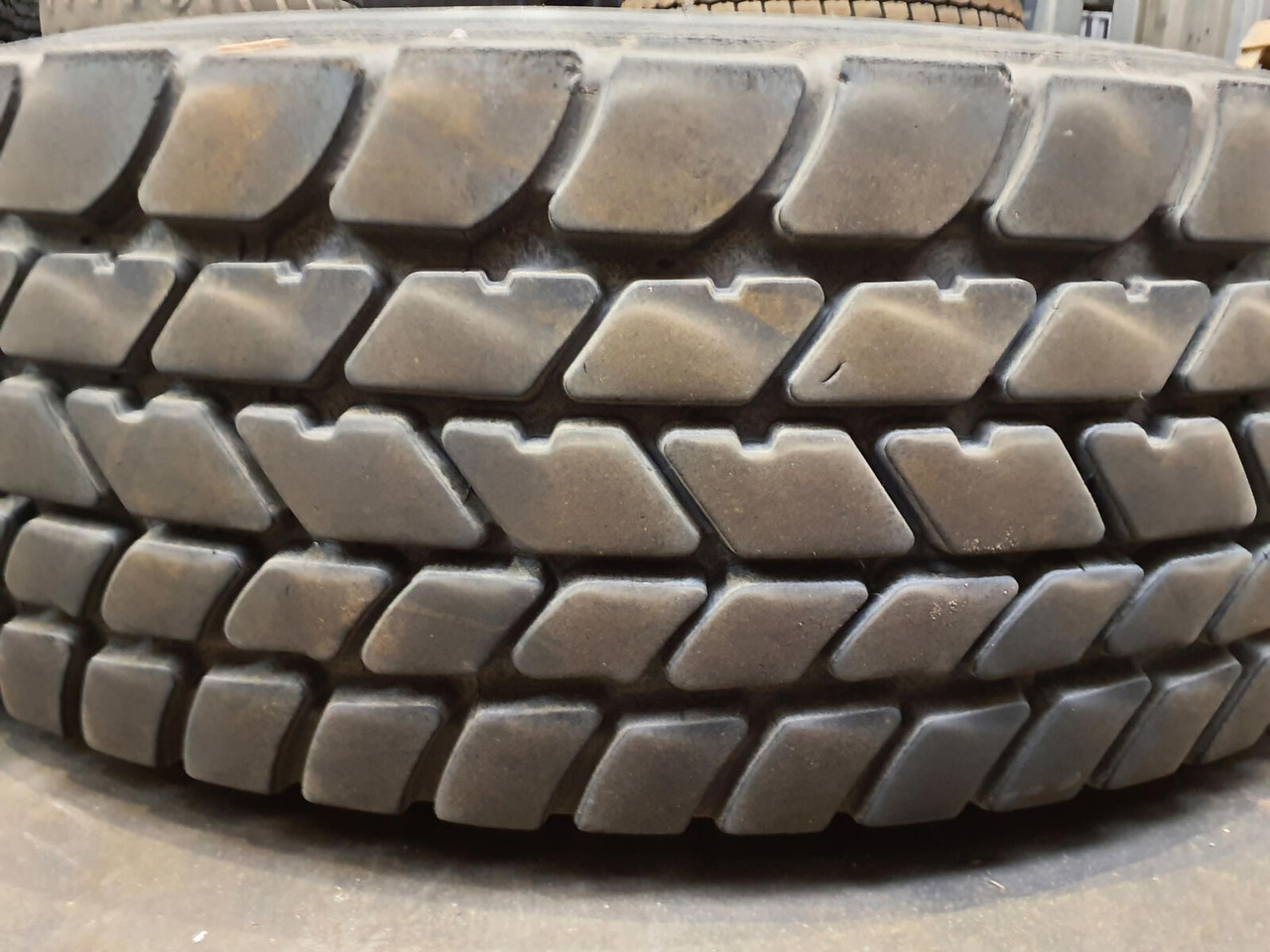 Grove Wheel 445/95R25 12 13.4 2p alu - Täydellinen pyörä - Nosturi: kuva Grove Wheel 445/95R25 12 13.4 2p alu - Täydellinen pyörä - Nosturi Grove Wheel 445/95R25 12 13.4 2p alu - Täydellinen pyörä - Nosturi: kuva Grove Wheel 445/95R25 12 13.4 2p alu - Täydellinen pyörä - Nosturi