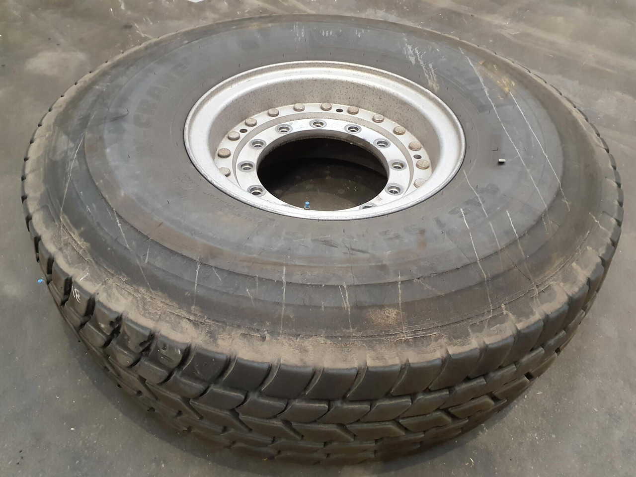 Grove Wheel 445/95R25 12 13.4 2p alu - Täydellinen pyörä - Nosturi: kuva Grove Wheel 445/95R25 12 13.4 2p alu - Täydellinen pyörä - Nosturi Grove Wheel 445/95R25 12 13.4 2p alu - Täydellinen pyörä - Nosturi: kuva Grove Wheel 445/95R25 12 13.4 2p alu - Täydellinen pyörä - Nosturi