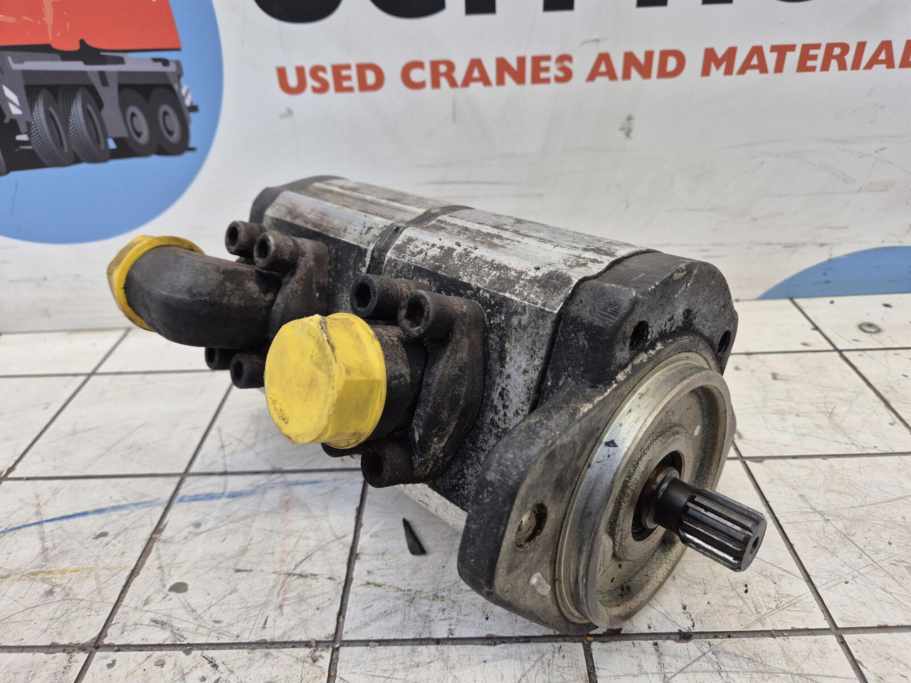 Haldex Barnes dual gear pump - Hydraulipumppu - Ajoneuvonosturi: kuva Haldex Barnes dual gear pump - Hydraulipumppu - Ajoneuvonosturi Haldex Barnes dual gear pump - Hydraulipumppu - Ajoneuvonosturi: kuva Haldex Barnes dual gear pump - Hydraulipumppu - Ajoneuvonosturi