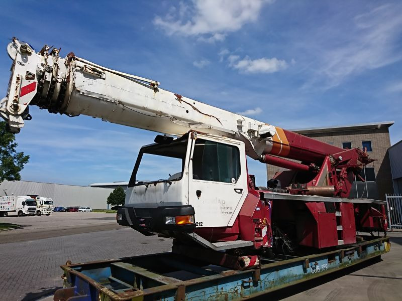 Liebherr LTM 1040-2.1 - Ajoneuvonosturi: kuva Liebherr LTM 1040-2.1 - Ajoneuvonosturi Liebherr LTM 1040-2.1 - Ajoneuvonosturi: kuva Liebherr LTM 1040-2.1 - Ajoneuvonosturi