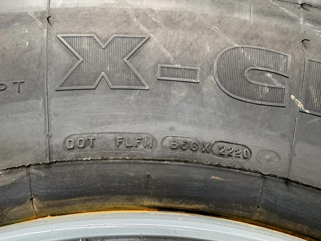 Liebherr Wheel 445/95 R25 10 12 1p - Täydellinen pyörä - Nosturi: kuva Liebherr Wheel 445/95 R25 10 12 1p - Täydellinen pyörä - Nosturi Liebherr Wheel 445/95 R25 10 12 1p - Täydellinen pyörä - Nosturi: kuva Liebherr Wheel 445/95 R25 10 12 1p - Täydellinen pyörä - Nosturi