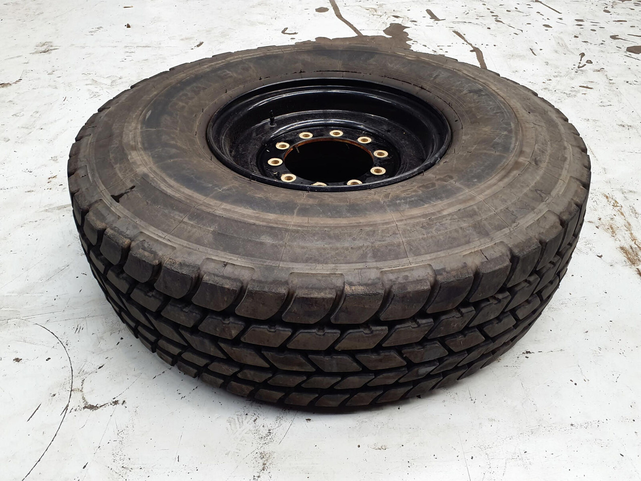 Liebherr Wheel 445/95R25 10 12 1p - Täydellinen pyörä - Nosturi: kuva Liebherr Wheel 445/95R25 10 12 1p - Täydellinen pyörä - Nosturi Liebherr Wheel 445/95R25 10 12 1p - Täydellinen pyörä - Nosturi: kuva Liebherr Wheel 445/95R25 10 12 1p - Täydellinen pyörä - Nosturi