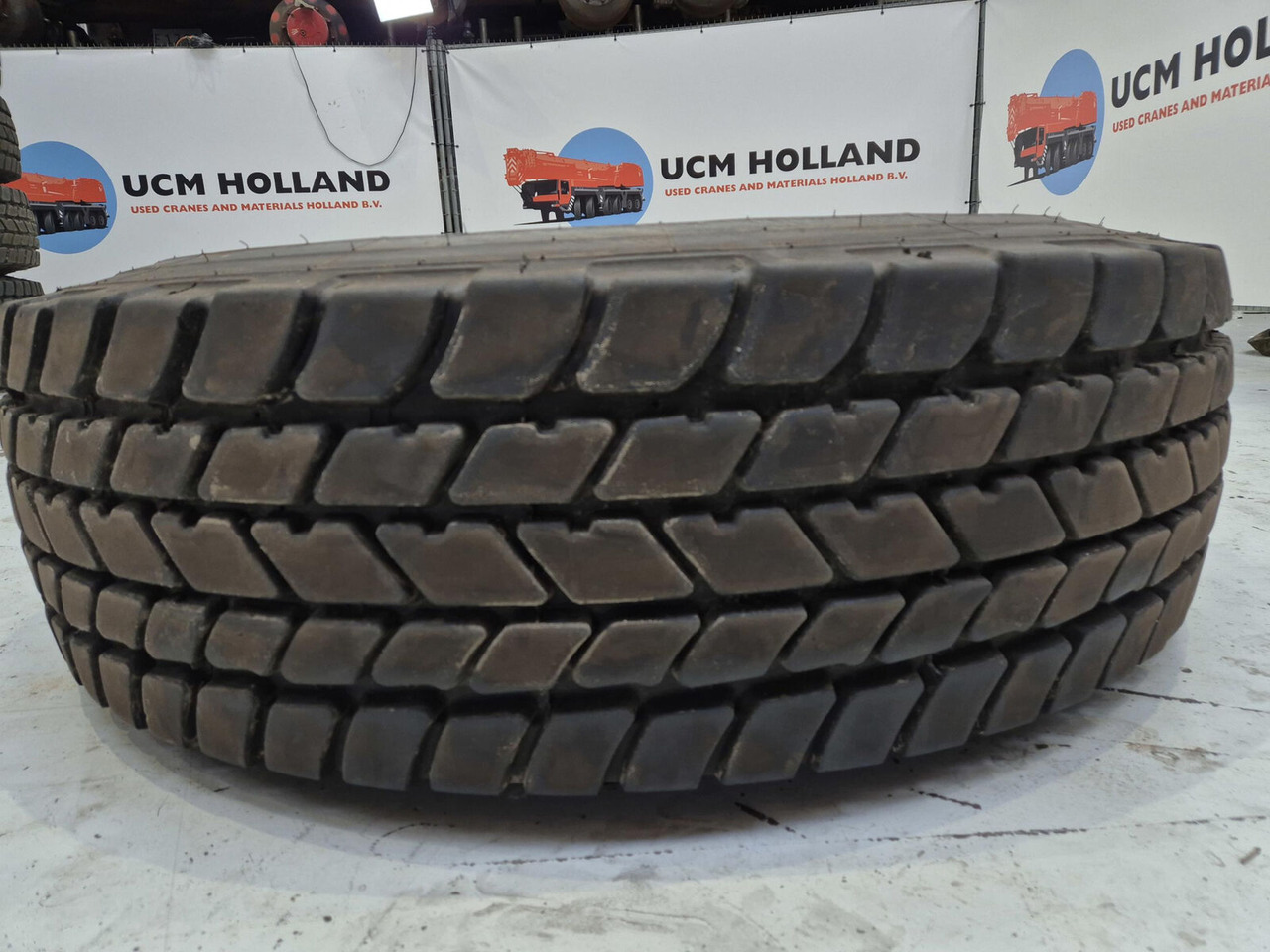 Liebherr Wheel 445/95R25 10 12 1p - Täydellinen pyörä - Nosturi: kuva Liebherr Wheel 445/95R25 10 12 1p - Täydellinen pyörä - Nosturi Liebherr Wheel 445/95R25 10 12 1p - Täydellinen pyörä - Nosturi: kuva Liebherr Wheel 445/95R25 10 12 1p - Täydellinen pyörä - Nosturi