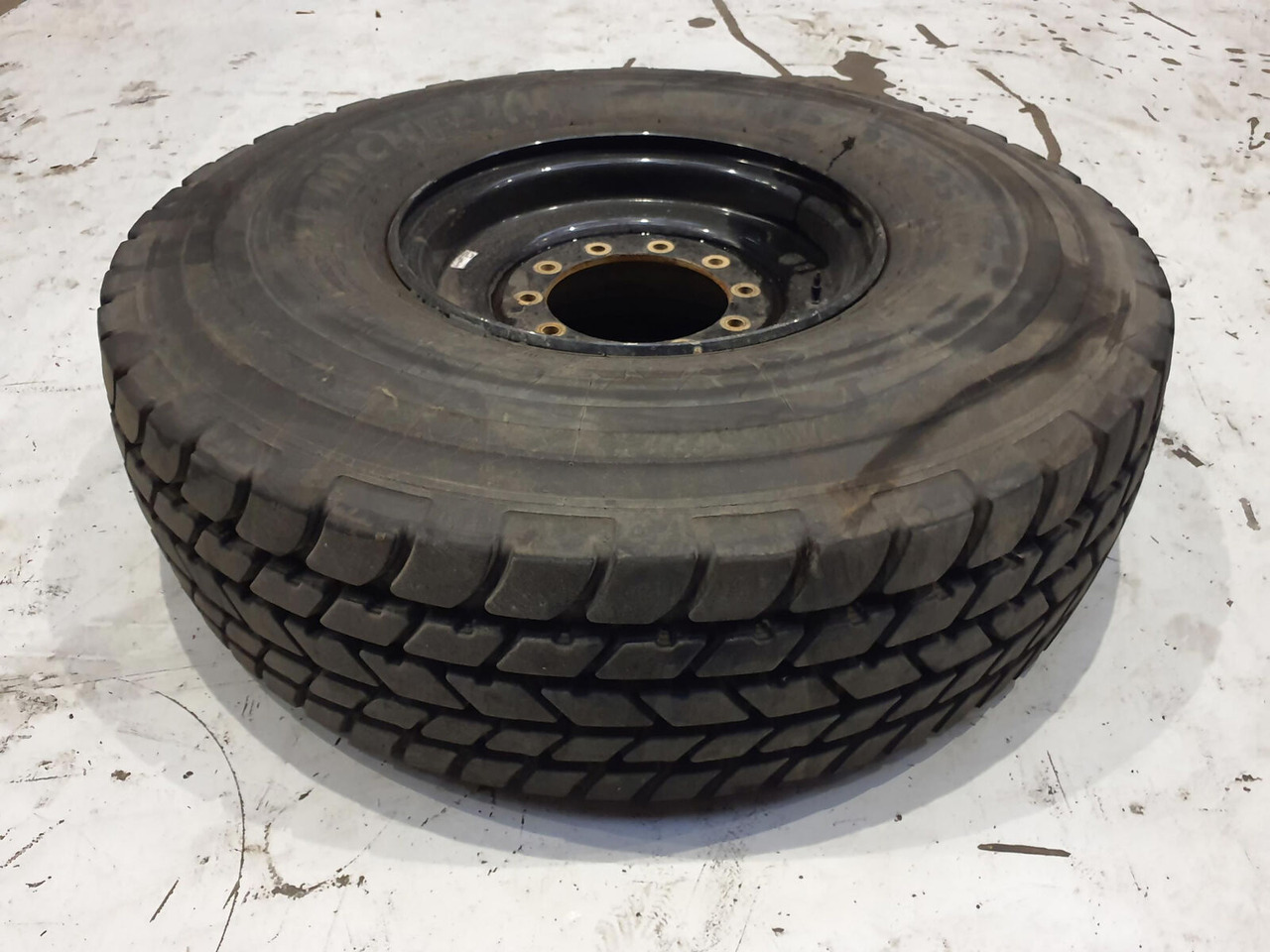 Liebherr Wheel 445/95R25 10 12 1p - Täydellinen pyörä - Nosturi: kuva Liebherr Wheel 445/95R25 10 12 1p - Täydellinen pyörä - Nosturi Liebherr Wheel 445/95R25 10 12 1p - Täydellinen pyörä - Nosturi: kuva Liebherr Wheel 445/95R25 10 12 1p - Täydellinen pyörä - Nosturi