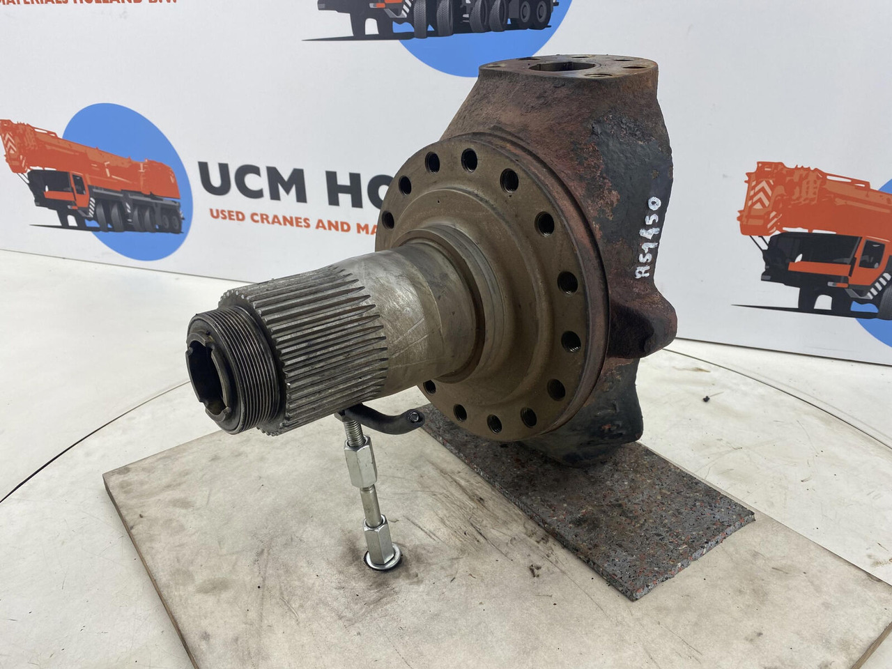 PPM 280 ATT Steering knuckle 16 holes axle 2 - Olka-akseli - Nosturi: kuva PPM 280 ATT Steering knuckle 16 holes axle 2 - Olka-akseli - Nosturi PPM 280 ATT Steering knuckle 16 holes axle 2 - Olka-akseli - Nosturi: kuva PPM 280 ATT Steering knuckle 16 holes axle 2 - Olka-akseli - Nosturi