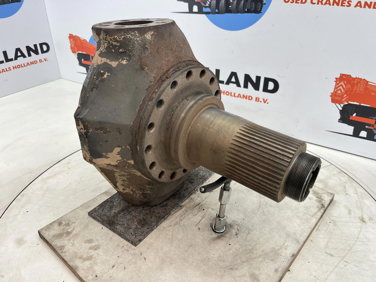 Terex AC 155 steering knuckle 16 holes axle 2 and 3 - Olka-akseli - Ajoneuvonosturi: kuva Terex AC 155 steering knuckle 16 holes axle 2 and 3 - Olka-akseli - Ajoneuvonosturi Terex AC 155 steering knuckle 16 holes axle 2 and 3 - Olka-akseli - Ajoneuvonosturi: kuva Terex AC 155 steering knuckle 16 holes axle 2 and 3 - Olka-akseli - Ajoneuvonosturi