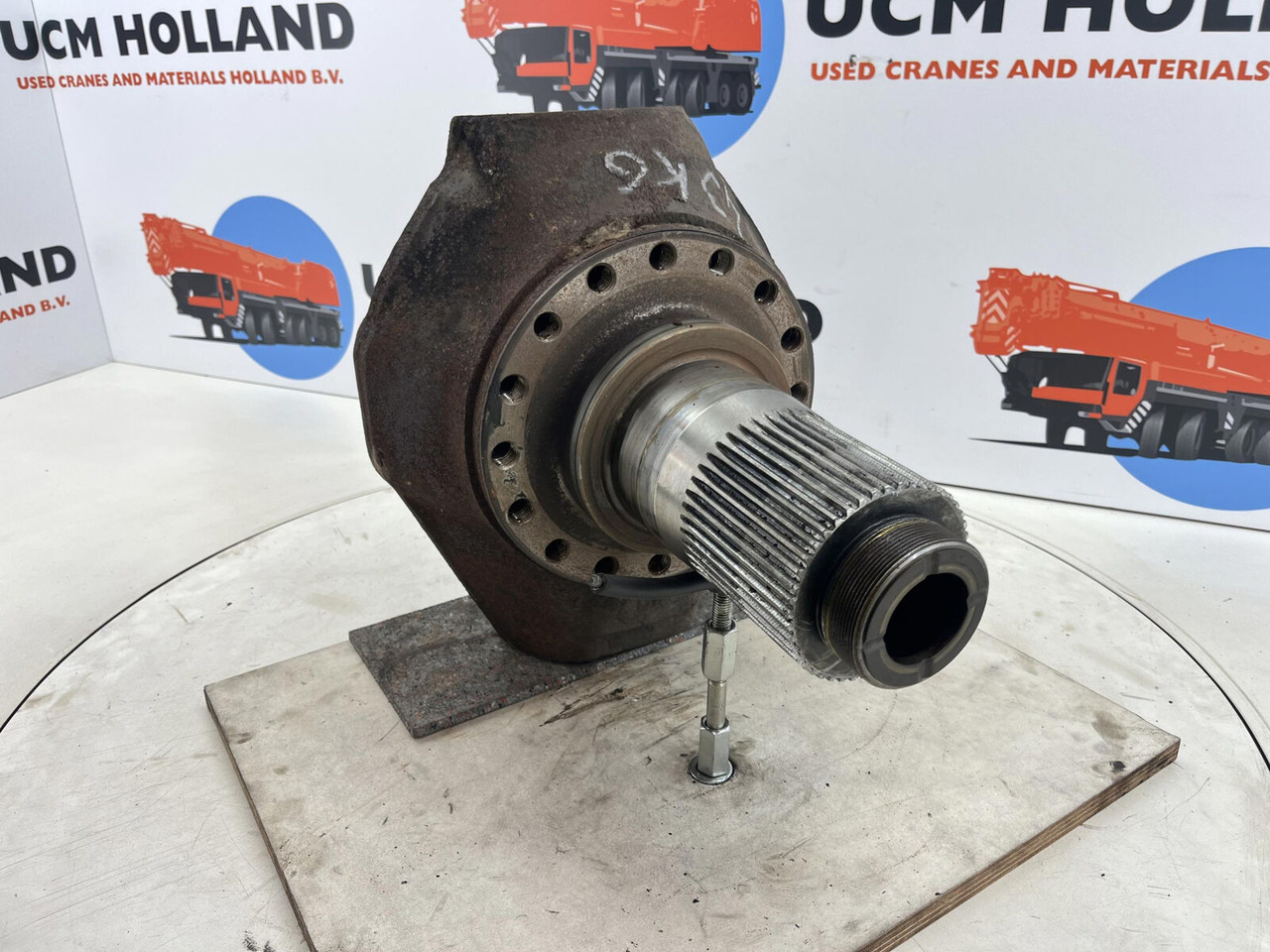 Terex AC 155 steering knuckle 16 holes axle 3 - Olka-akseli - Ajoneuvonosturi: kuva Terex AC 155 steering knuckle 16 holes axle 3 - Olka-akseli - Ajoneuvonosturi Terex AC 155 steering knuckle 16 holes axle 3 - Olka-akseli - Ajoneuvonosturi: kuva Terex AC 155 steering knuckle 16 holes axle 3 - Olka-akseli - Ajoneuvonosturi