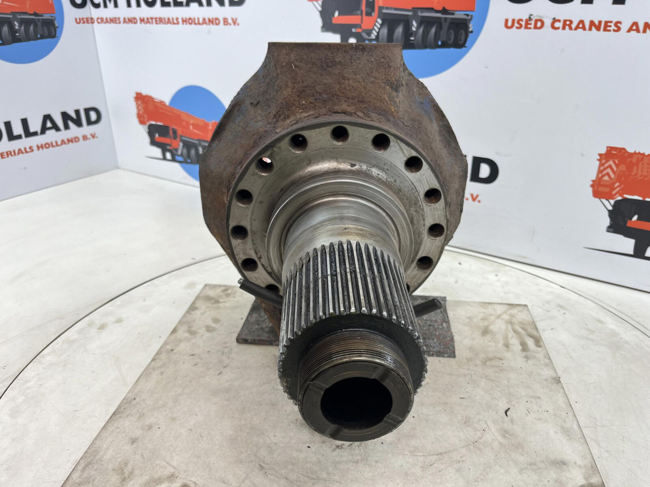 Terex AC 205 Steering knuckle 16 holes axle 4 - Olka-akseli - Ajoneuvonosturi: kuva Terex AC 205 Steering knuckle 16 holes axle 4 - Olka-akseli - Ajoneuvonosturi Terex AC 205 Steering knuckle 16 holes axle 4 - Olka-akseli - Ajoneuvonosturi: kuva Terex AC 205 Steering knuckle 16 holes axle 4 - Olka-akseli - Ajoneuvonosturi