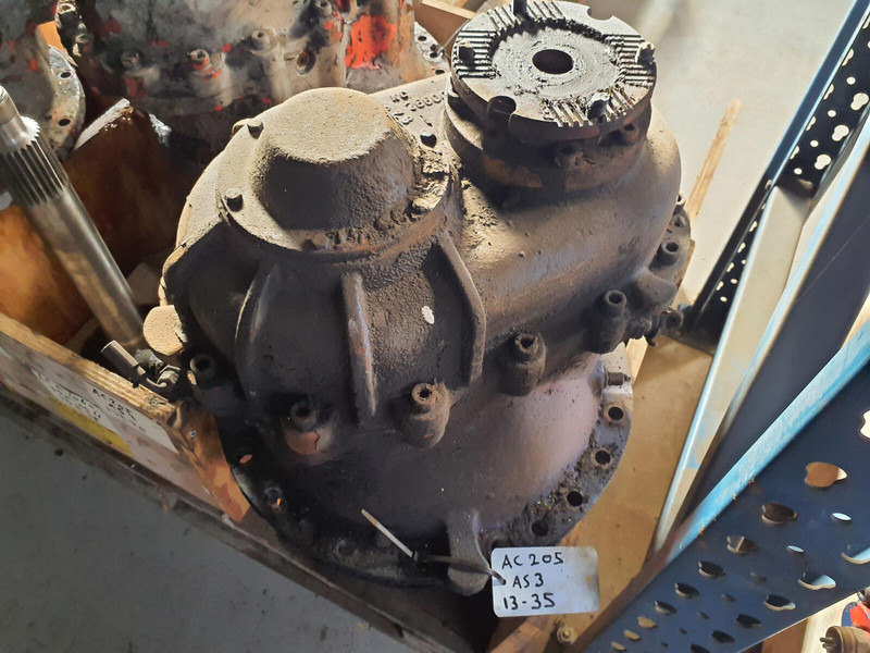 Terex AC 205 axle 3 mid diff. 13x35 - Differentiaali - Nosturi: kuva Terex AC 205 axle 3 mid diff. 13x35 - Differentiaali - Nosturi Terex AC 205 axle 3 mid diff. 13x35 - Differentiaali - Nosturi: kuva Terex AC 205 axle 3 mid diff. 13x35 - Differentiaali - Nosturi