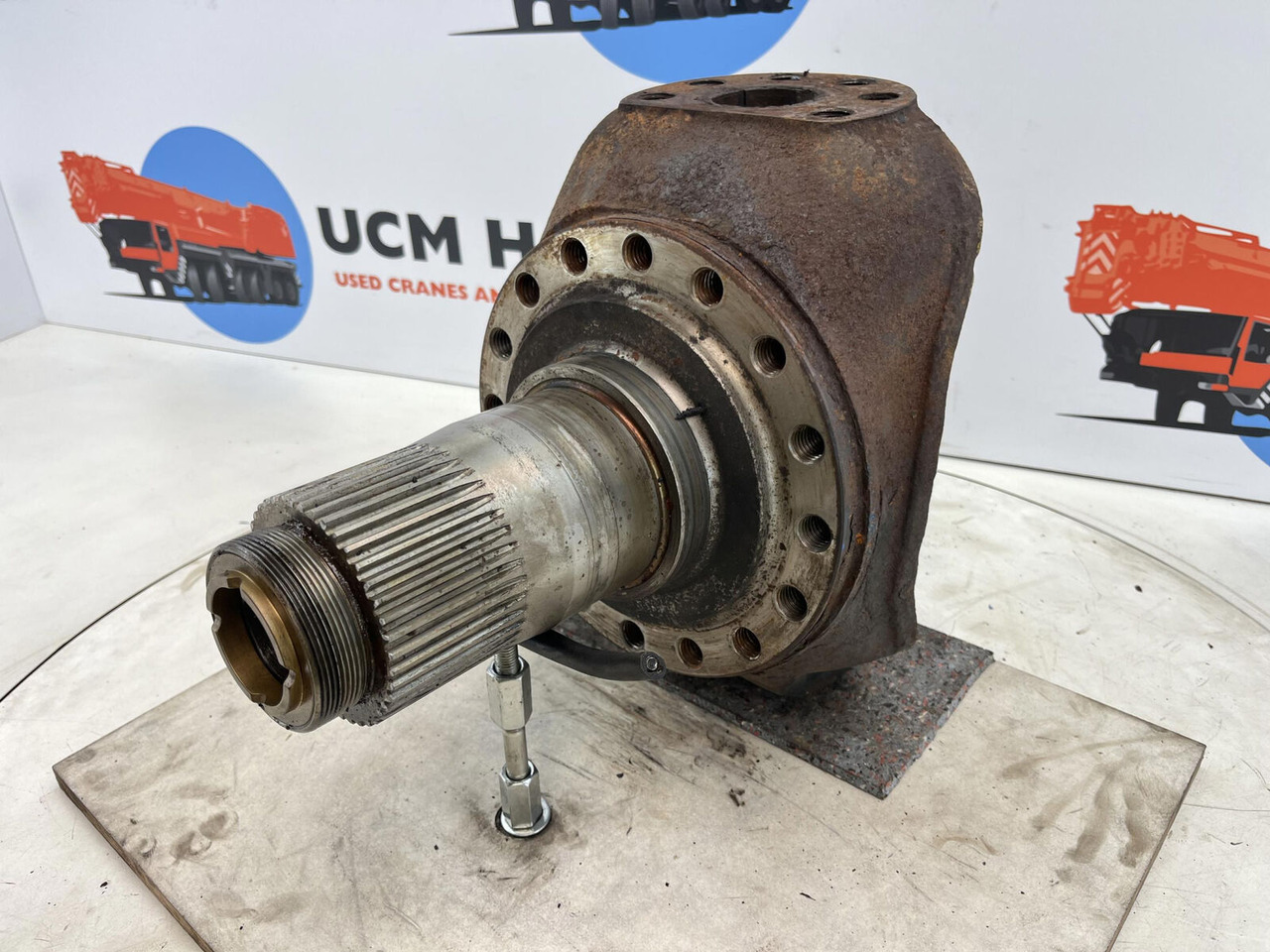 Terex AC 25 Steering knuckle 16 holes axle 2 - Olka-akseli - Ajoneuvonosturi: kuva Terex AC 25 Steering knuckle 16 holes axle 2 - Olka-akseli - Ajoneuvonosturi Terex AC 25 Steering knuckle 16 holes axle 2 - Olka-akseli - Ajoneuvonosturi: kuva Terex AC 25 Steering knuckle 16 holes axle 2 - Olka-akseli - Ajoneuvonosturi