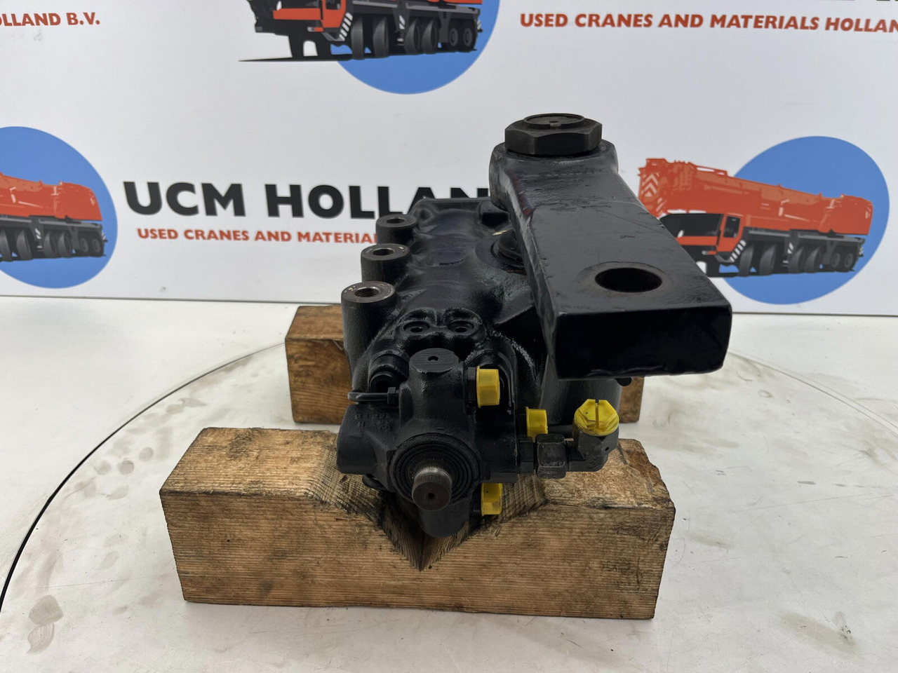 Terex AC 50-1 steering box with lever - Ohjausvaihde - Ajoneuvonosturi: kuva Terex AC 50-1 steering box with lever - Ohjausvaihde - Ajoneuvonosturi Terex AC 50-1 steering box with lever - Ohjausvaihde - Ajoneuvonosturi: kuva Terex AC 50-1 steering box with lever - Ohjausvaihde - Ajoneuvonosturi