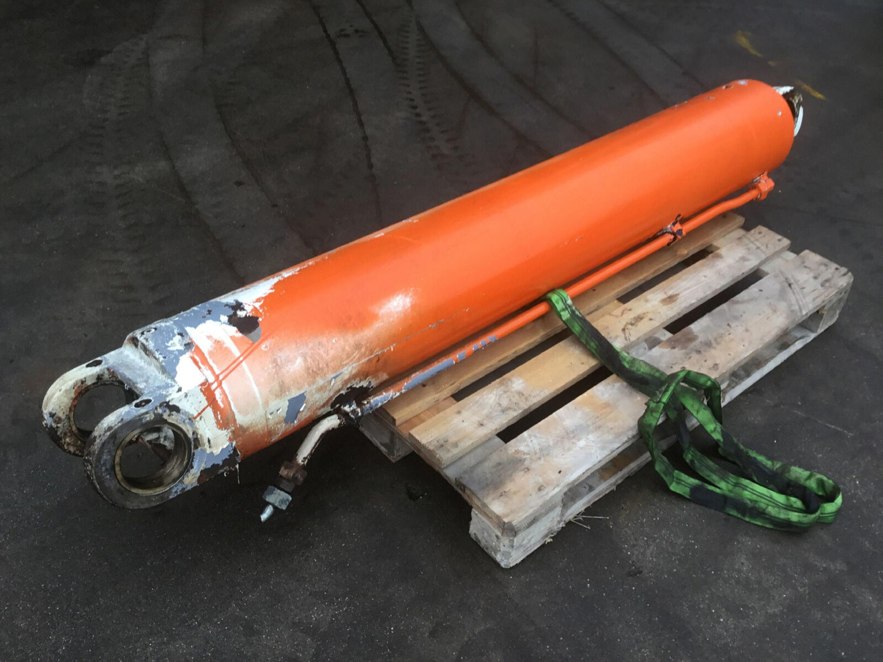 Terex AC 75 boom lift cylinder - Hydraulisylinteri - Ajoneuvonosturi: kuva Terex AC 75 boom lift cylinder - Hydraulisylinteri - Ajoneuvonosturi Terex AC 75 boom lift cylinder - Hydraulisylinteri - Ajoneuvonosturi: kuva Terex AC 75 boom lift cylinder - Hydraulisylinteri - Ajoneuvonosturi