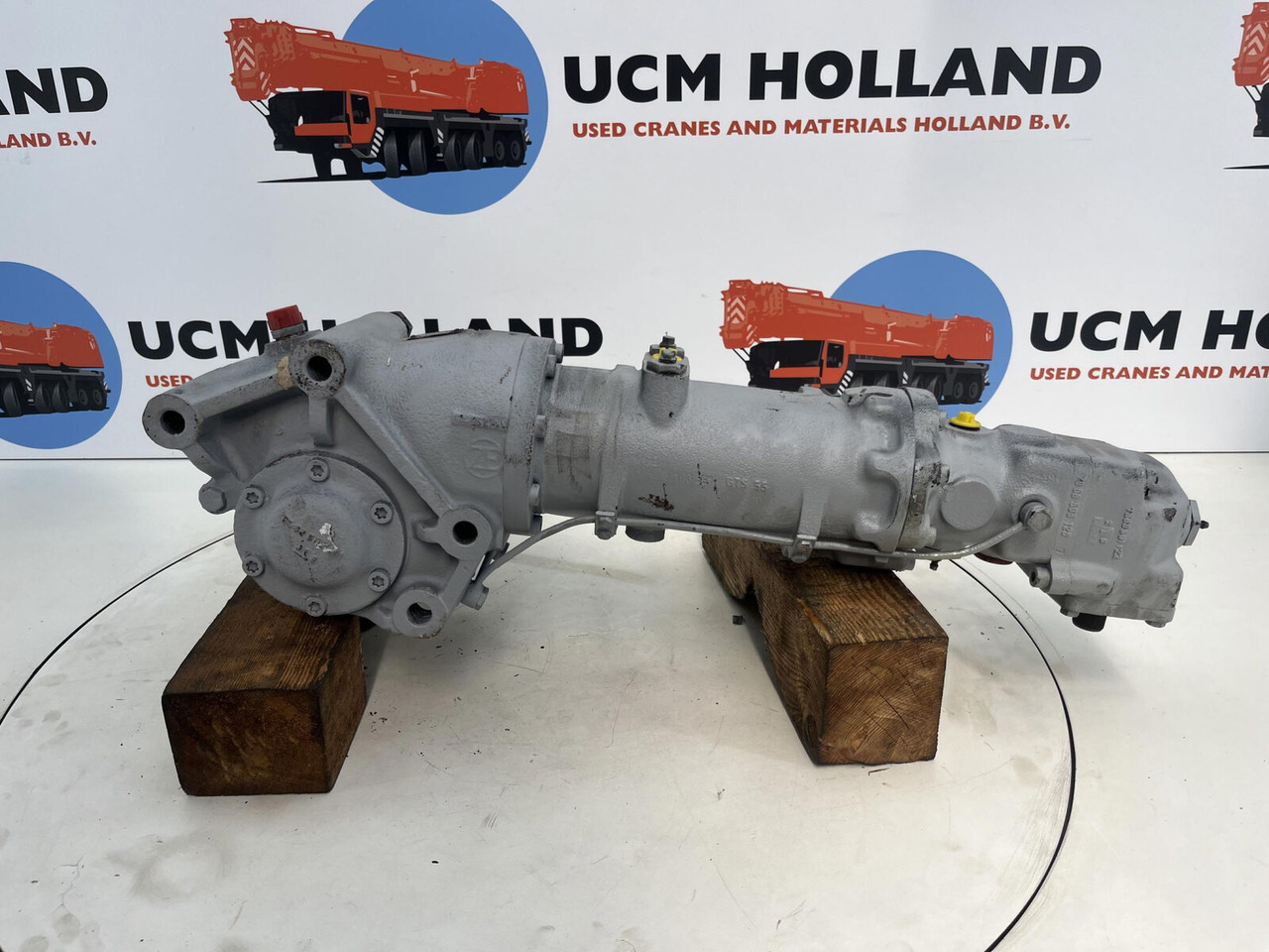 Terex C 400 steering box - Ohjausvaihde - Ajoneuvonosturi: kuva Terex C 400 steering box - Ohjausvaihde - Ajoneuvonosturi Terex C 400 steering box - Ohjausvaihde - Ajoneuvonosturi: kuva Terex C 400 steering box - Ohjausvaihde - Ajoneuvonosturi