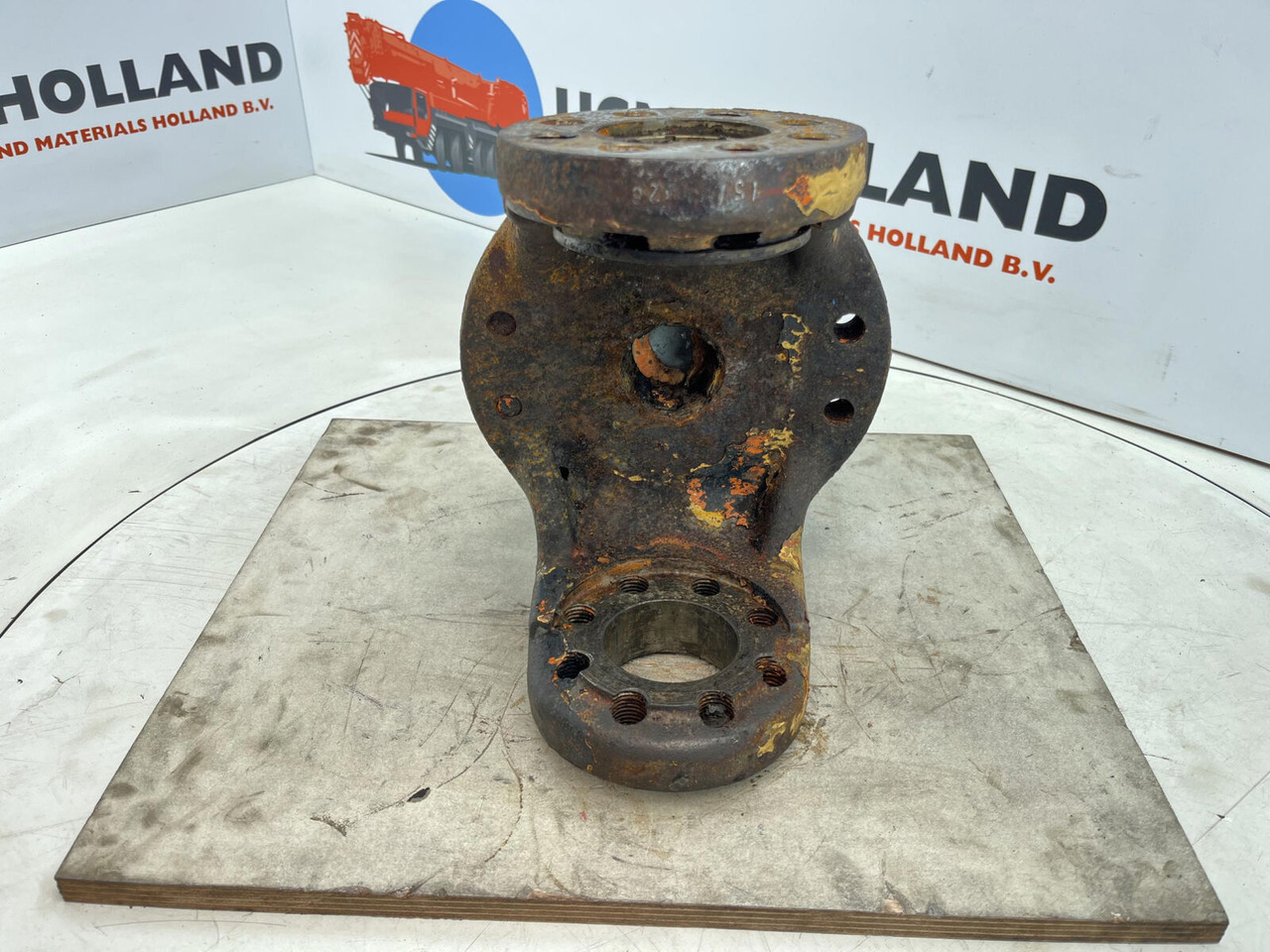 Terex HC 340 Steering knuckle 12 holes axle 2 - Olka-akseli - Nosturi: kuva Terex HC 340 Steering knuckle 12 holes axle 2 - Olka-akseli - Nosturi Terex HC 340 Steering knuckle 12 holes axle 2 - Olka-akseli - Nosturi: kuva Terex HC 340 Steering knuckle 12 holes axle 2 - Olka-akseli - Nosturi