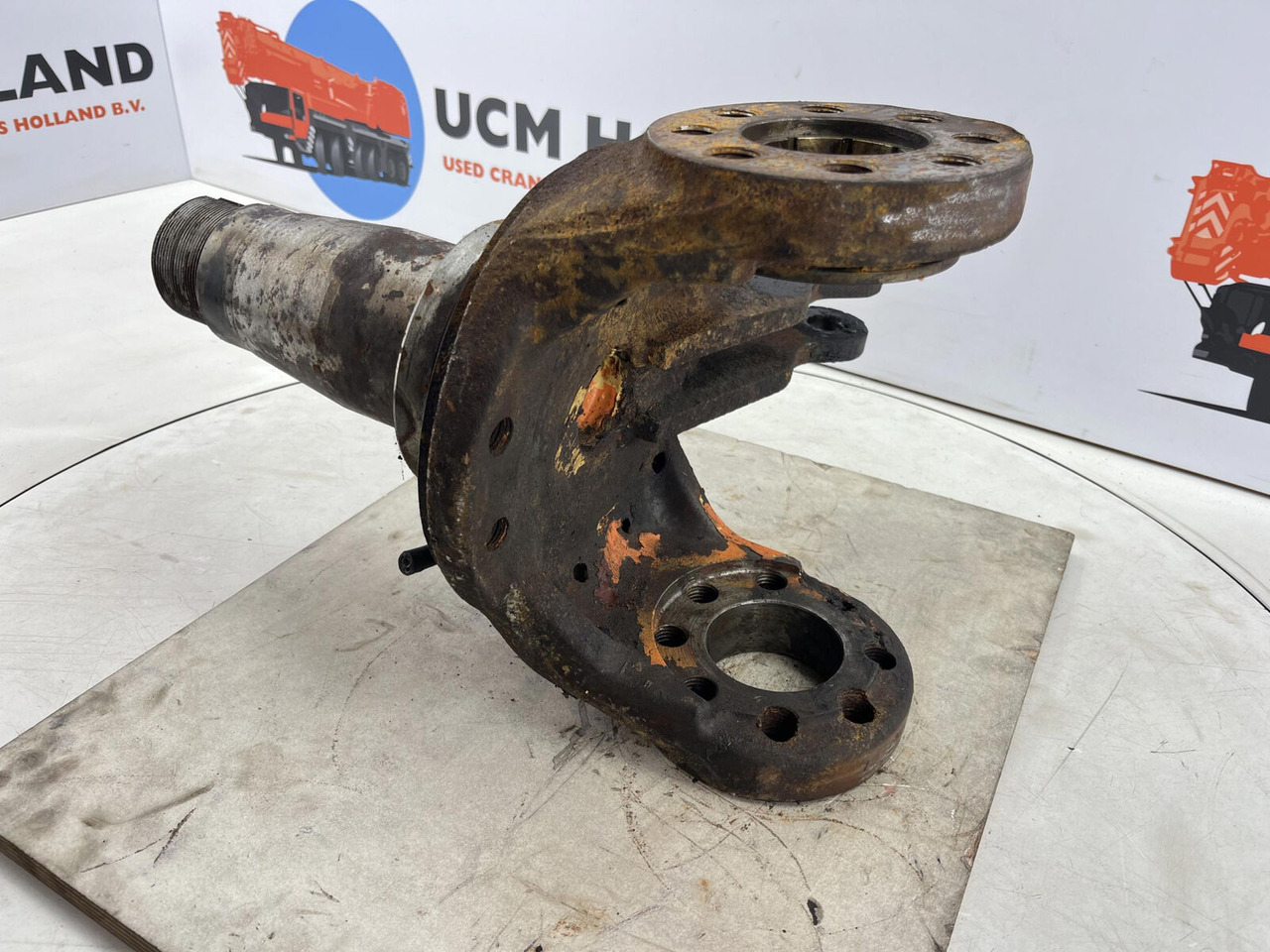 Terex HC 340 Steering knuckle 12 holes axle 2 - Olka-akseli - Ajoneuvonosturi: kuva Terex HC 340 Steering knuckle 12 holes axle 2 - Olka-akseli - Ajoneuvonosturi Terex HC 340 Steering knuckle 12 holes axle 2 - Olka-akseli - Ajoneuvonosturi: kuva Terex HC 340 Steering knuckle 12 holes axle 2 - Olka-akseli - Ajoneuvonosturi