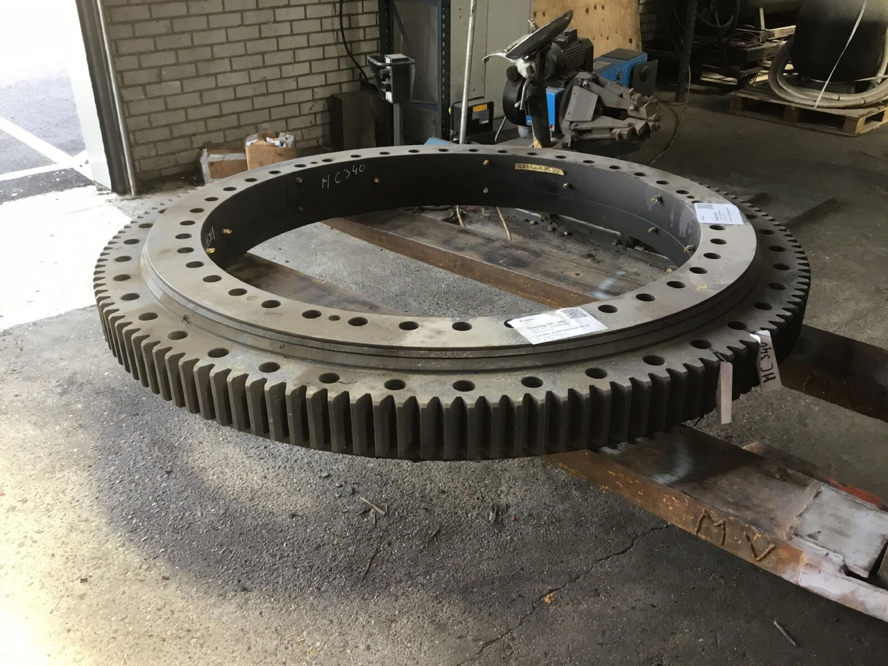 Terex HC 340 slew ring - Kääntökehä - Ajoneuvonosturi: kuva Terex HC 340 slew ring - Kääntökehä - Ajoneuvonosturi Terex HC 340 slew ring - Kääntökehä - Ajoneuvonosturi: kuva Terex HC 340 slew ring - Kääntökehä - Ajoneuvonosturi