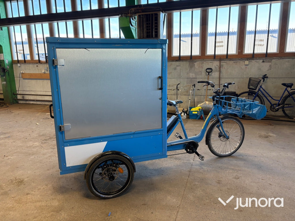 Elcykel Monark Cargo Centro - Moottoripyörä: kuva Elcykel Monark Cargo Centro - Moottoripyörä Elcykel Monark Cargo Centro - Moottoripyörä: kuva Elcykel Monark Cargo Centro - Moottoripyörä
