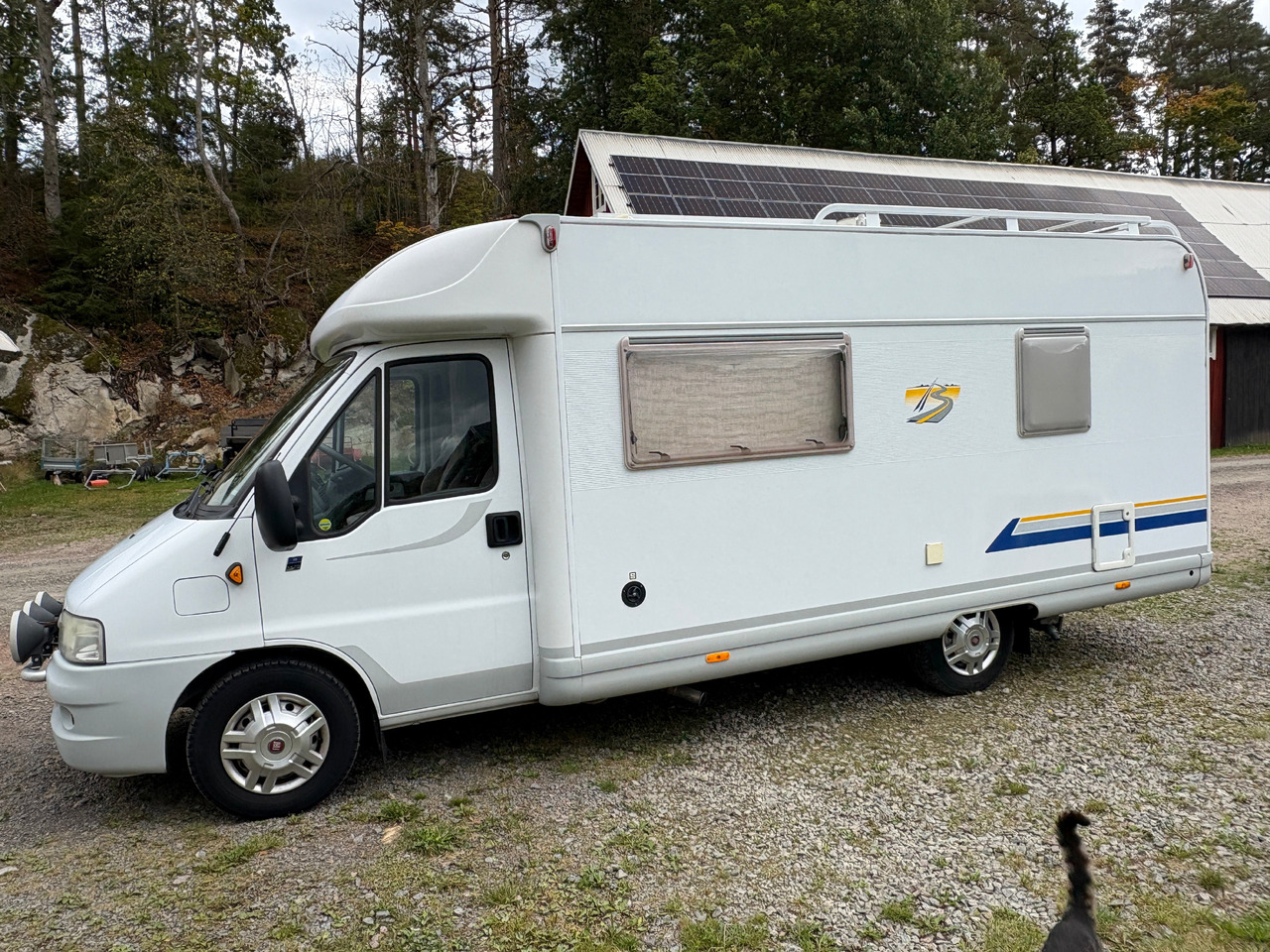Husbil Bürstner Harmony 603 - Puoli-integroitu asuntoauto: kuva Husbil Bürstner Harmony 603 - Puoli-integroitu asuntoauto Husbil Bürstner Harmony 603 - Puoli-integroitu asuntoauto: kuva Husbil Bürstner Harmony 603 - Puoli-integroitu asuntoauto