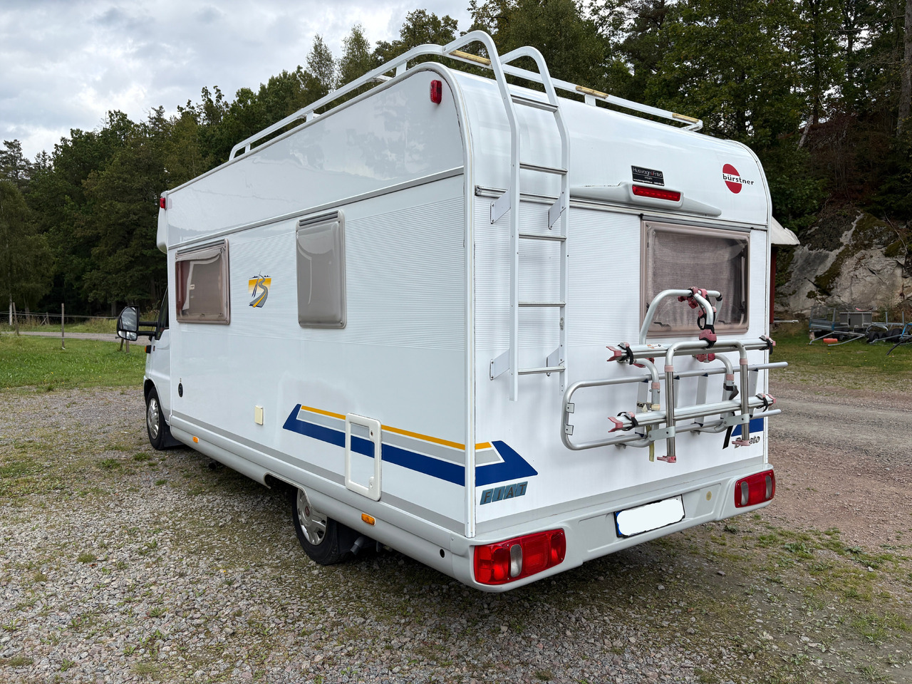 Husbil Bürstner Harmony 603 - Puoli-integroitu asuntoauto: kuva Husbil Bürstner Harmony 603 - Puoli-integroitu asuntoauto Husbil Bürstner Harmony 603 - Puoli-integroitu asuntoauto: kuva Husbil Bürstner Harmony 603 - Puoli-integroitu asuntoauto