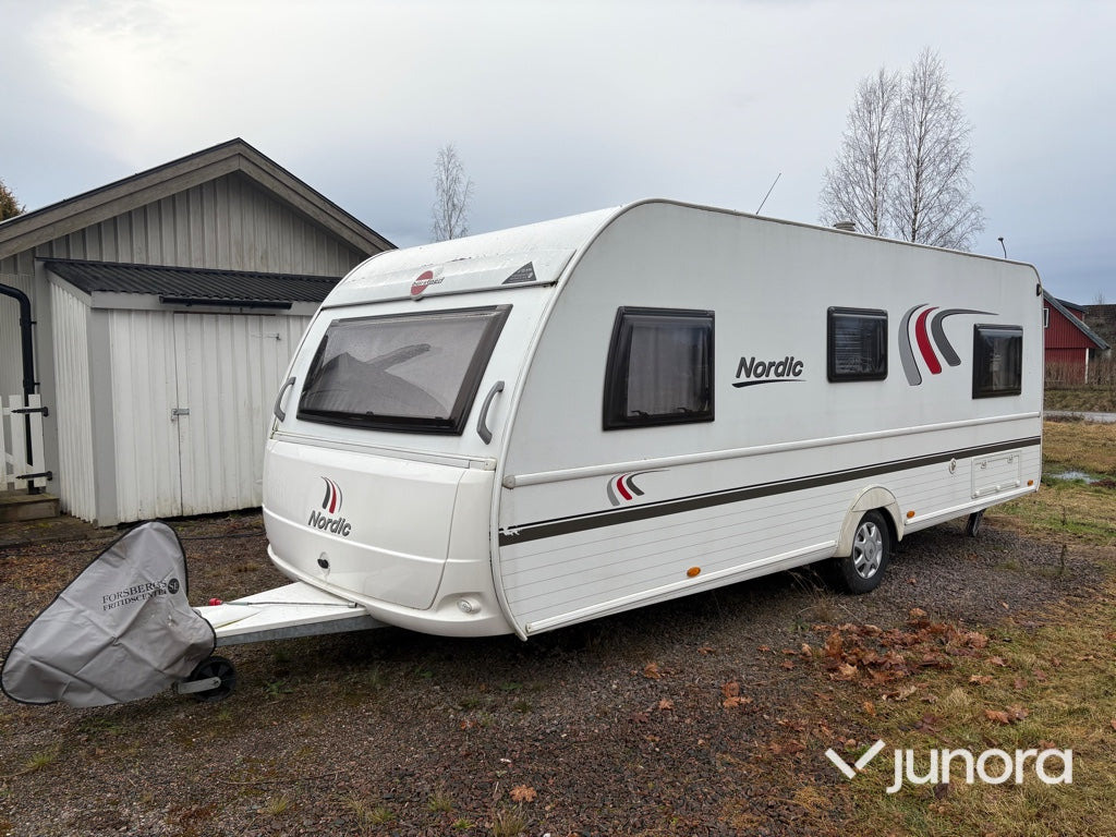 Husvagn - BÜRSTNER GMBH Averso Nordic - Asuntovaunu: kuva Husvagn - BÜRSTNER GMBH Averso Nordic - Asuntovaunu Husvagn - BÜRSTNER GMBH Averso Nordic - Asuntovaunu: kuva Husvagn - BÜRSTNER GMBH Averso Nordic - Asuntovaunu